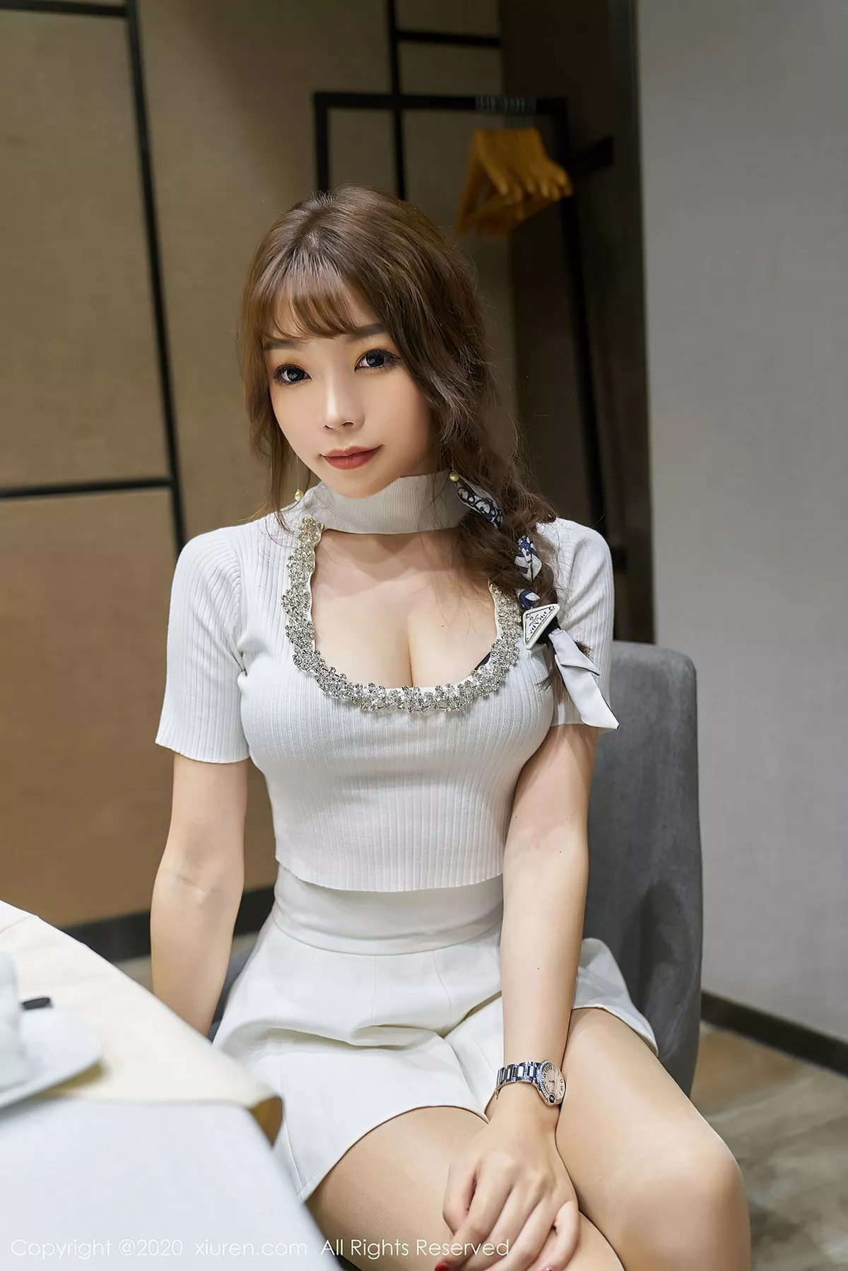 秀人集.com_[XiuRen秀人网]No.2621_女神芝芝Booty私房超薄开档肉丝裤袜半脱秀翘臀极致诱惑写真54P