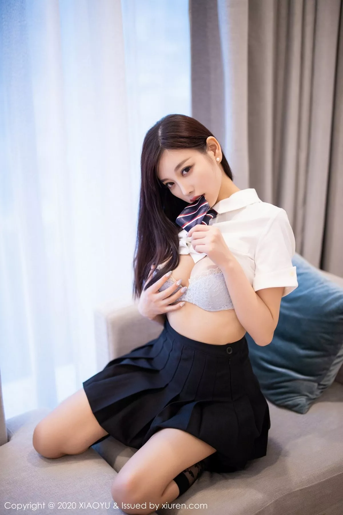 秀人集.com_[XiaoYu画语界]Vol.383_女神杨晨晨sugar清远旅拍校园学生装半脱露性感内衣诱惑写真60P