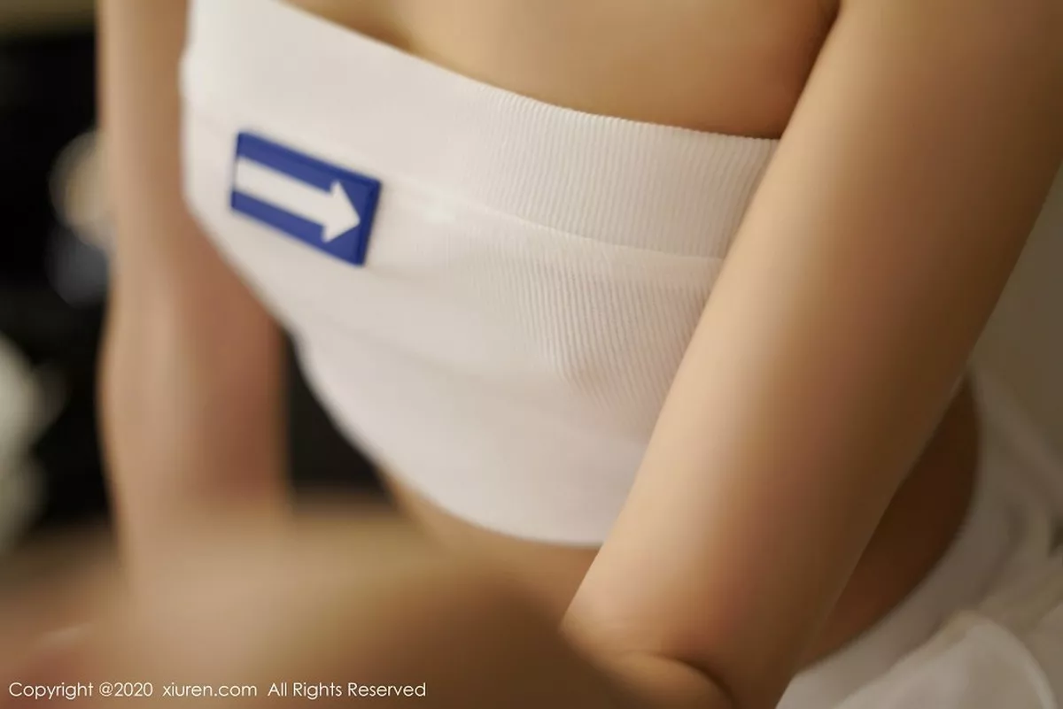 秀人集.com_[XiuRen秀人网]No.2766_女神冯木木LRIS白色抹胸内衣主题蕾丝内裤秀翘臀极致诱惑写真62P