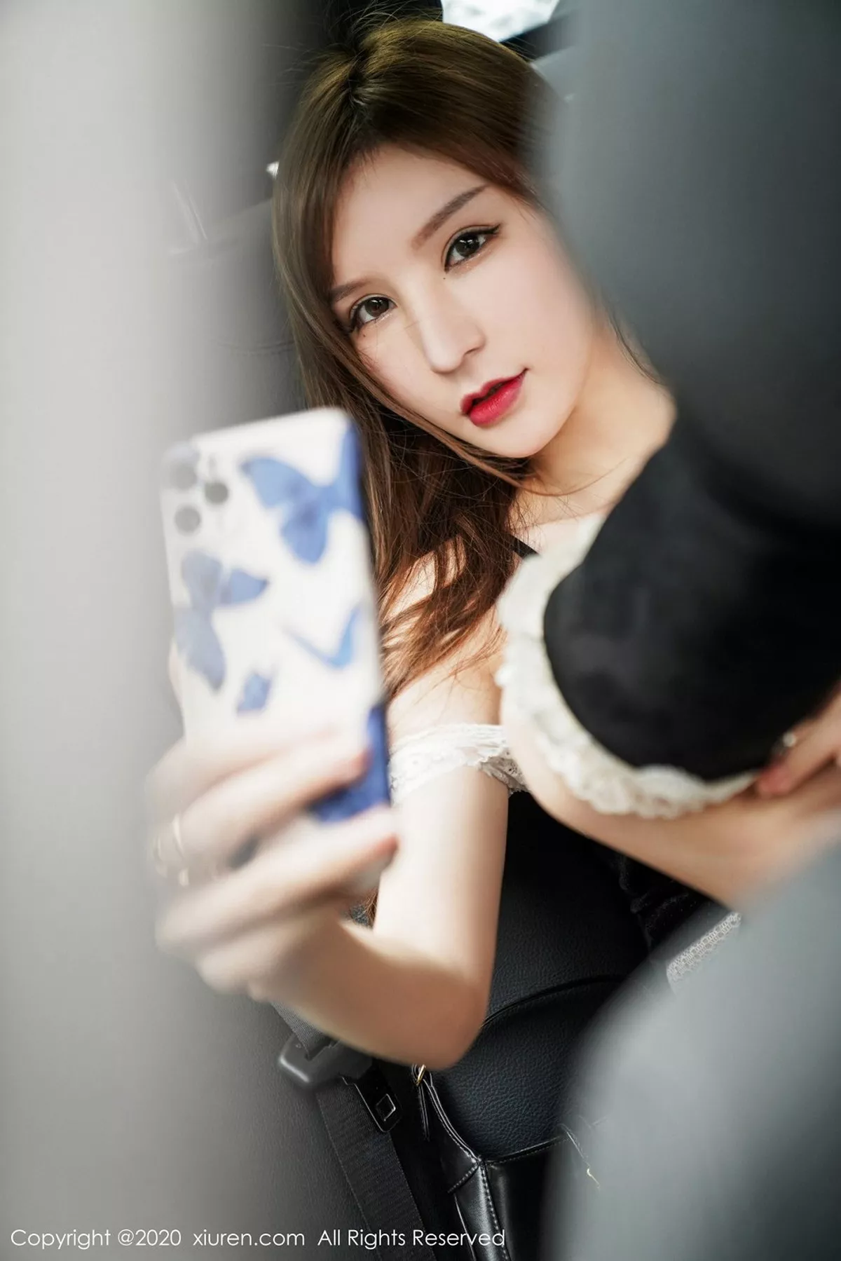 秀人集.com_[XiuRen秀人网]No.2832_嫩模周于希下班打车剧情主题车拍系列性感黑色内衣迷人诱惑写真90P