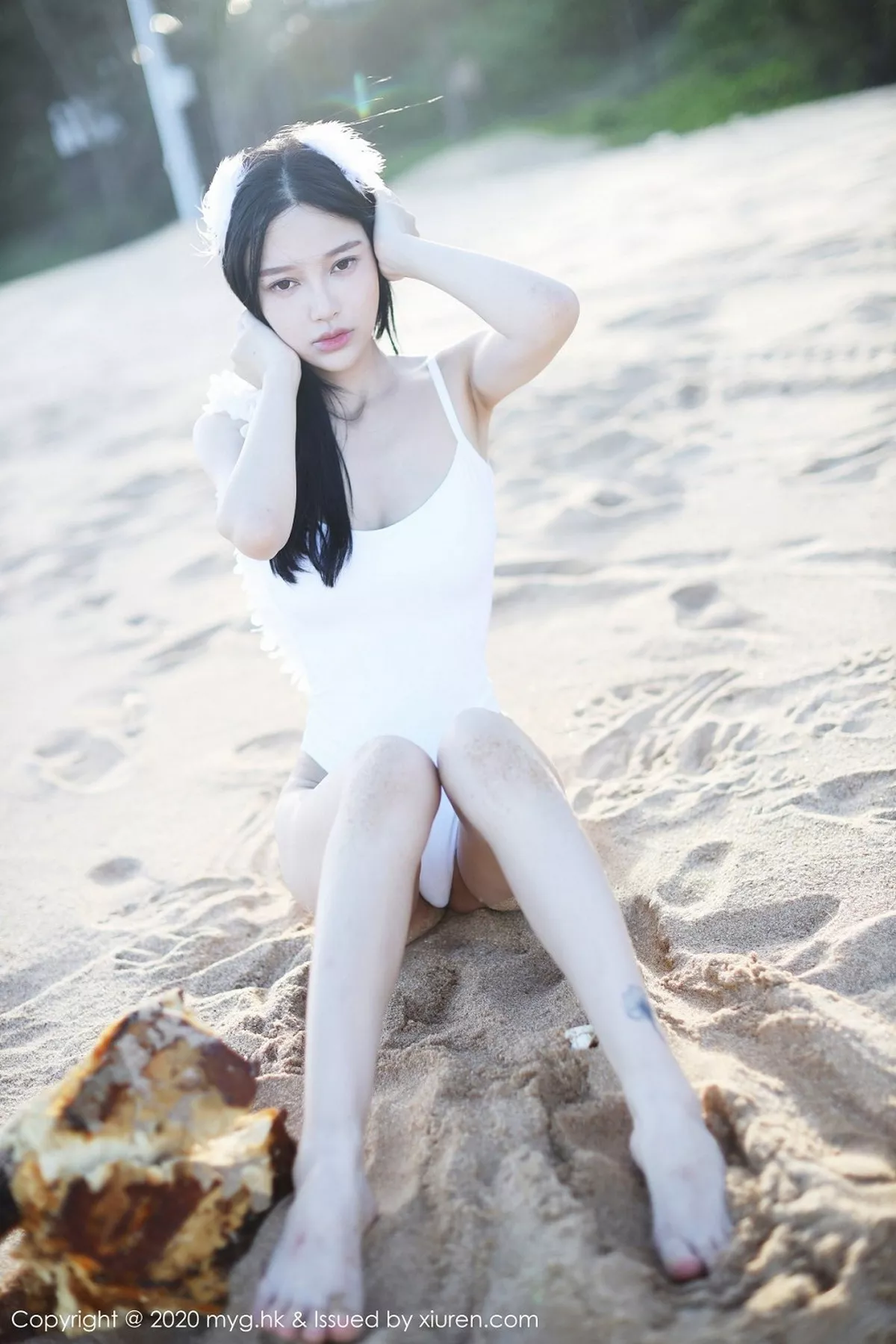 秀人集.com_[MyGirl美媛馆]Vol.463_女神唐琪儿户外白色连体泳衣秀白嫩肌肤傲人豪乳诱惑写真75P