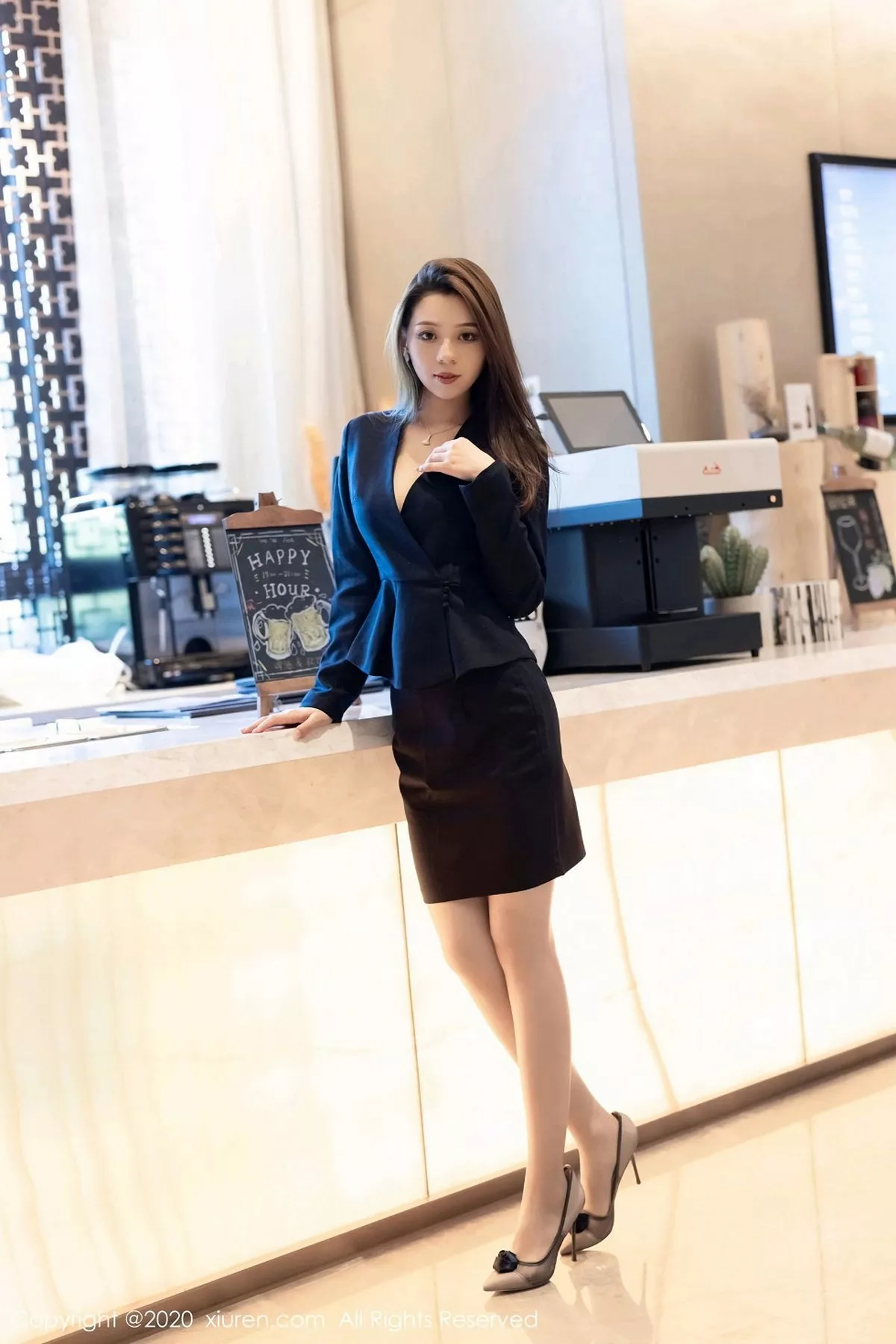 秀人集.com_[XiuRen秀人网]No.2838_嫩模言沫经典职场制服主题半脱露肉色内衣黑丝裤袜迷人诱惑写真58P