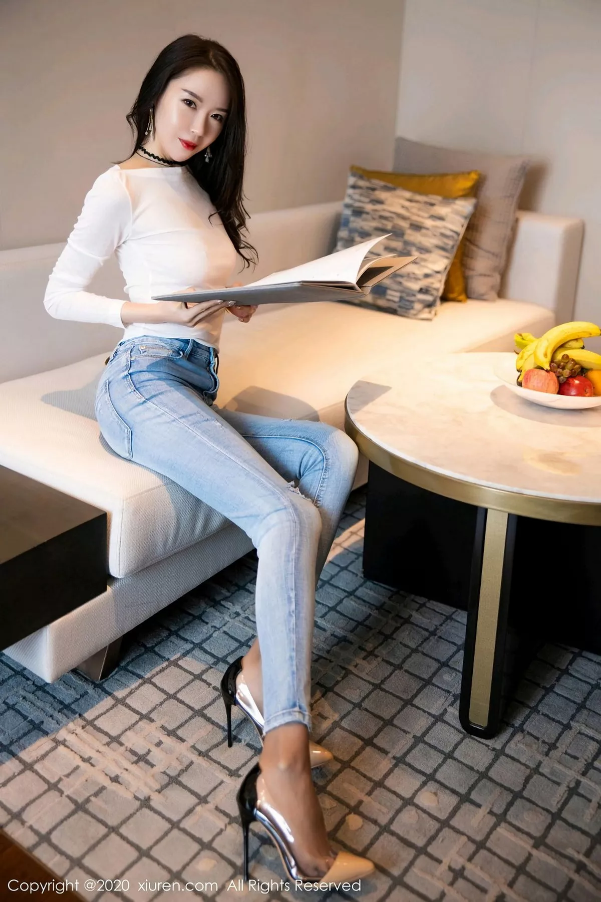 秀人集.com_[XiuRen秀人网]No.2870_嫩模梦心月心愿旅拍私房脱牛仔裤露无内黑丝裤袜秀翘臀诱惑写真94P