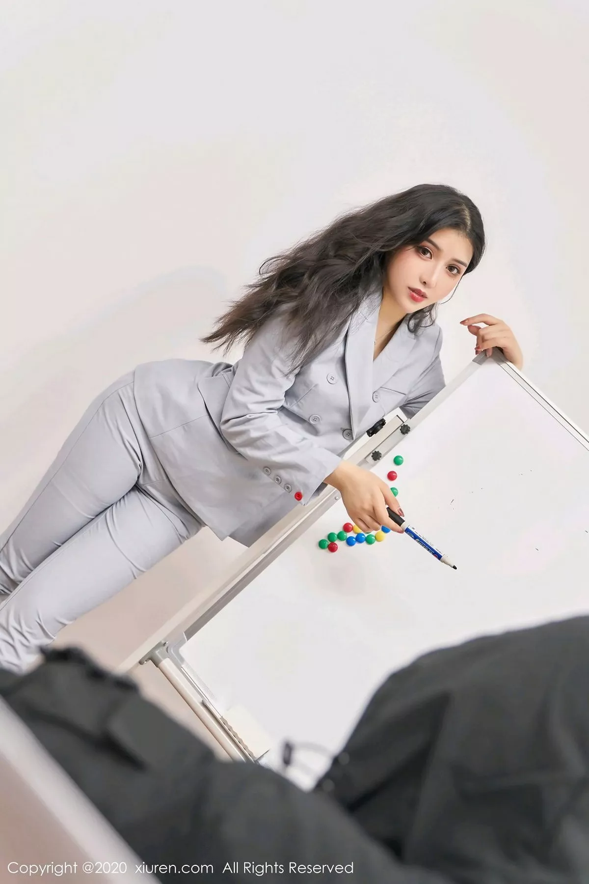 秀人集.com_[XiuRen秀人网]No.2878_嫩模韩静安经典职场职业装半脱露精致镂空内衣秀翘臀诱惑写真58P