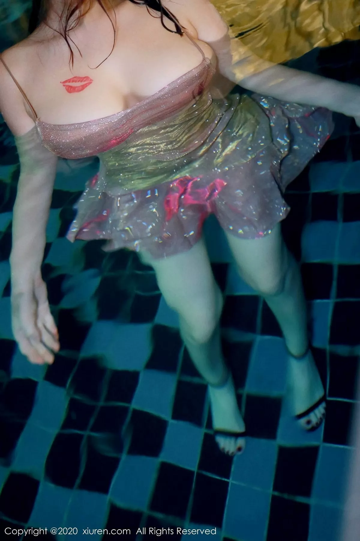 秀人集.com_[XiuRen秀人网]No.2779_嫩模美七Mia泳池闪亮吊带裙湿身秀傲人豪乳极致诱惑写真63P