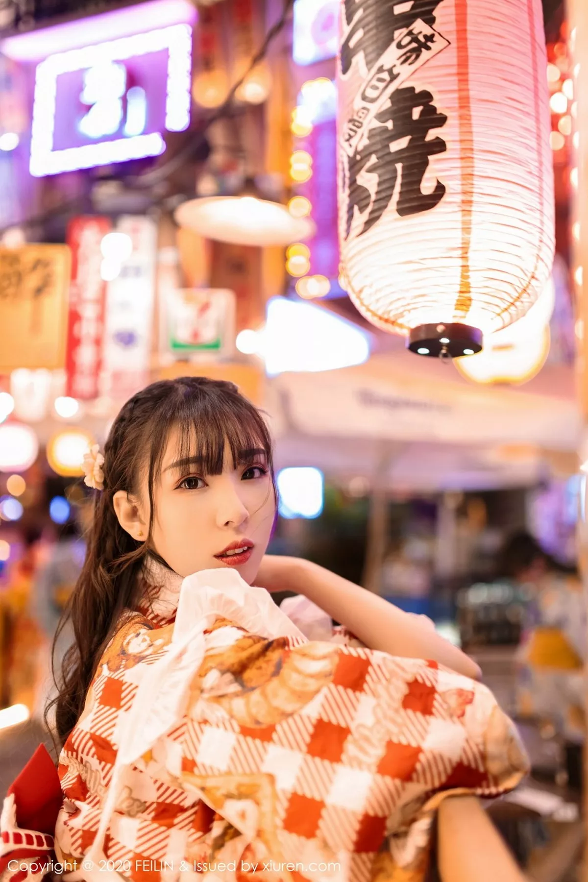 秀人集.com_[FeiLin嗲囡囡]VOL.360_嫩模小波多私房日系风团花锦簇半脱秀凹凸身材诱惑写真50P