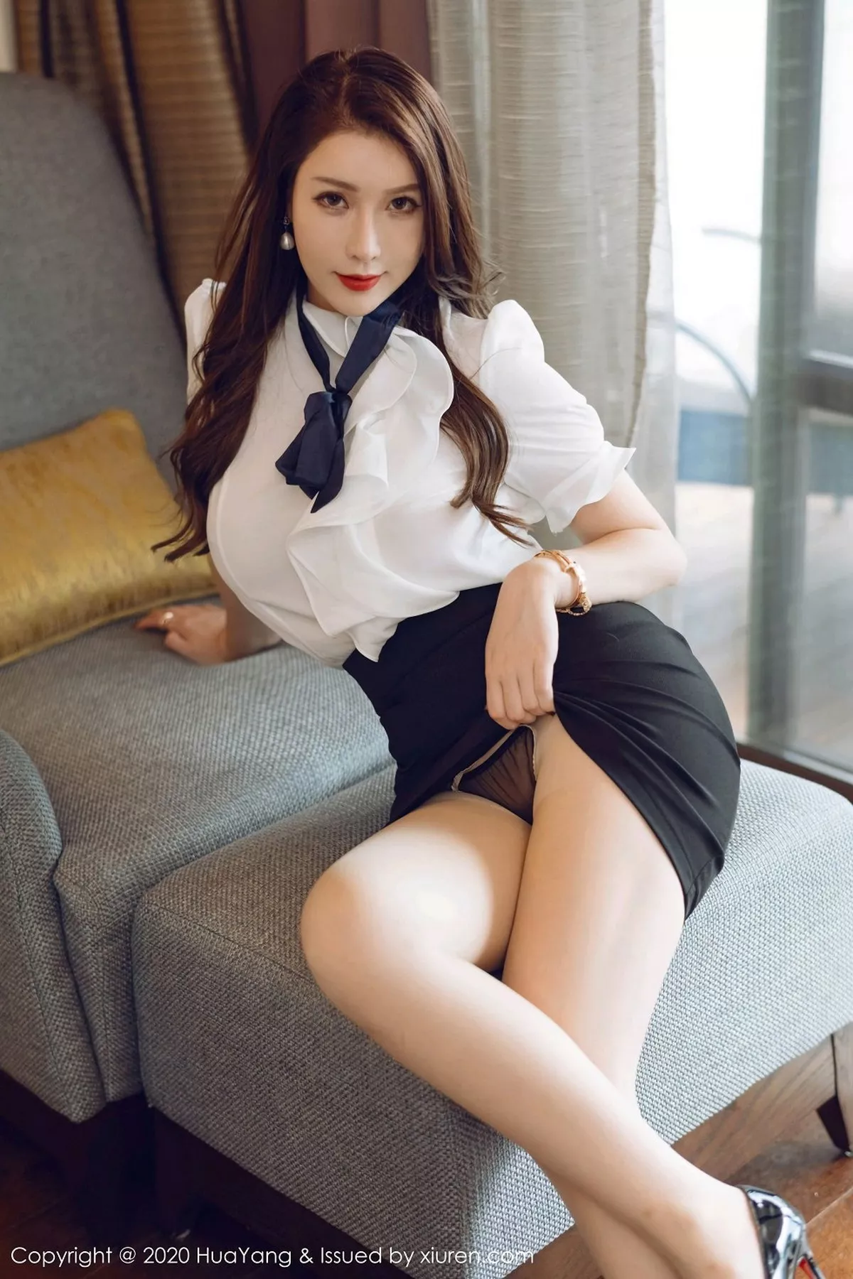 秀人集.com_[HuaYang花漾]Vol.322_女神Egg-尤妮丝西双版纳旅拍白衬衫OL主题开档肉丝裤袜诱惑写真60P