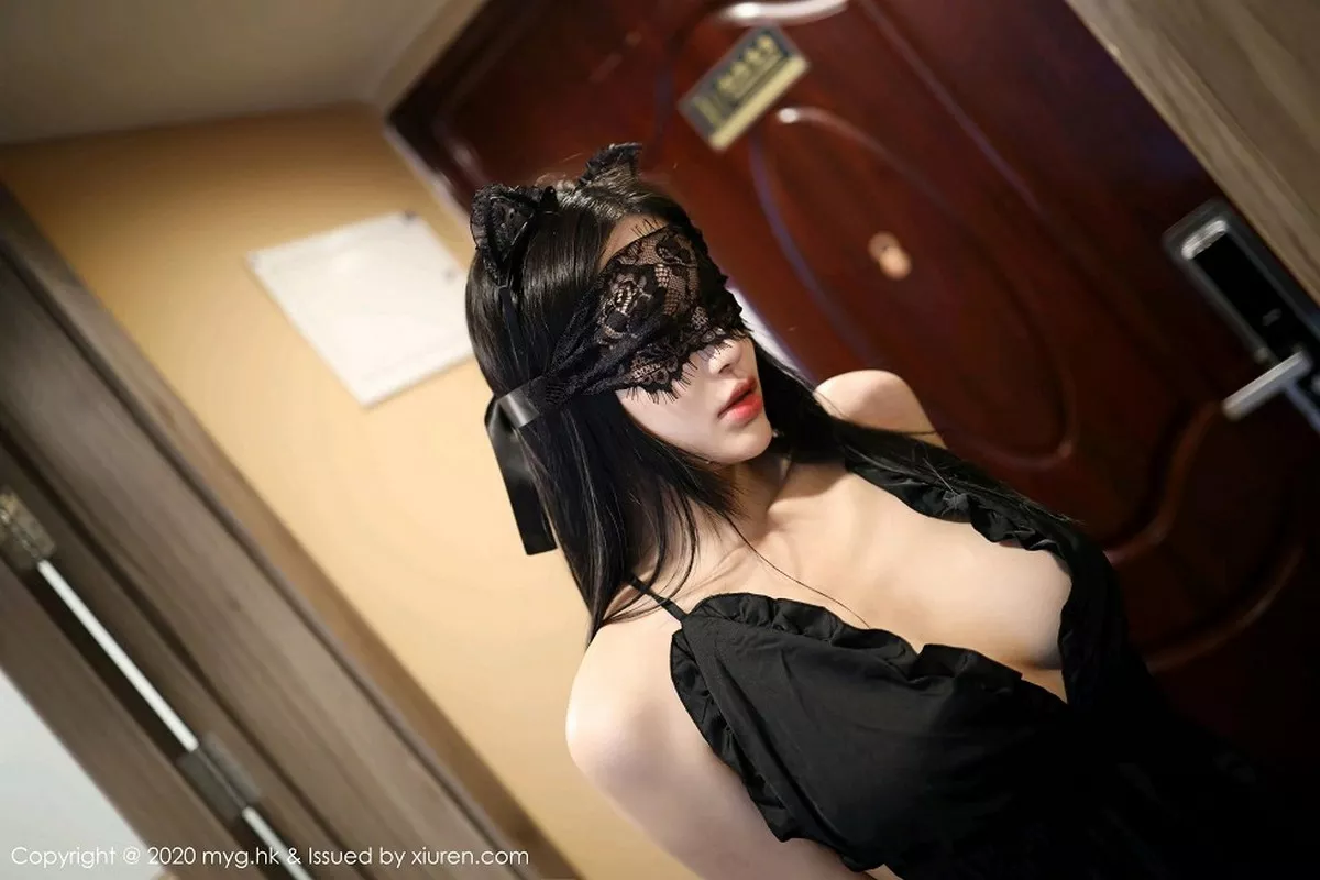 秀人集.com_[MyGirl美媛馆]Vol.457_女神唐琪儿神秘蒙面主题黑色低胸连身裙秀白嫩豪乳诱惑写真113P