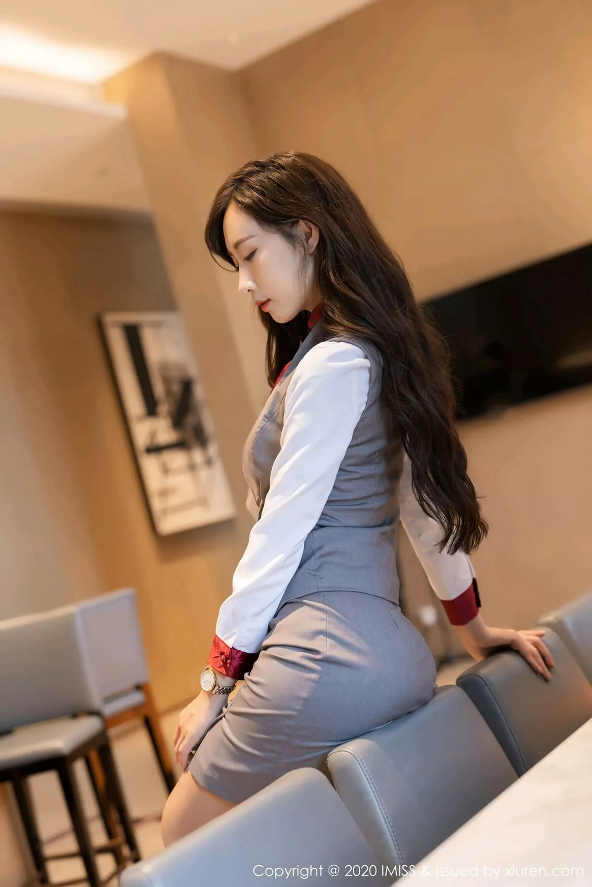 秀人集.com_[IMISS爱蜜社]Vol.524_新人模特萌白酱空姐制服主题私房半脱露开档灰丝裤袜诱惑写真60P