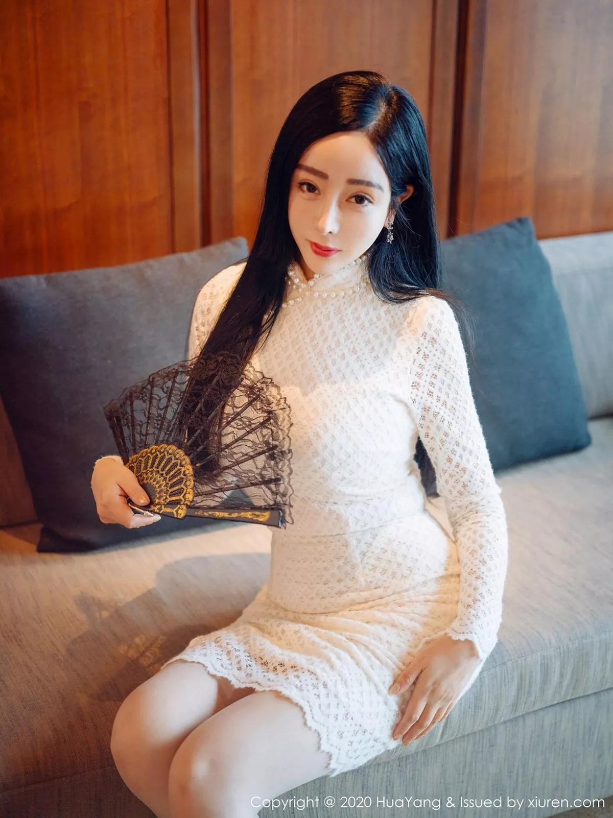 秀人集.com_[HuaYang花漾]Vol.342_嫩模允爾厦门旅拍典雅蕾丝长裙配肉丝裤袜半脱撩人诱惑写真42P