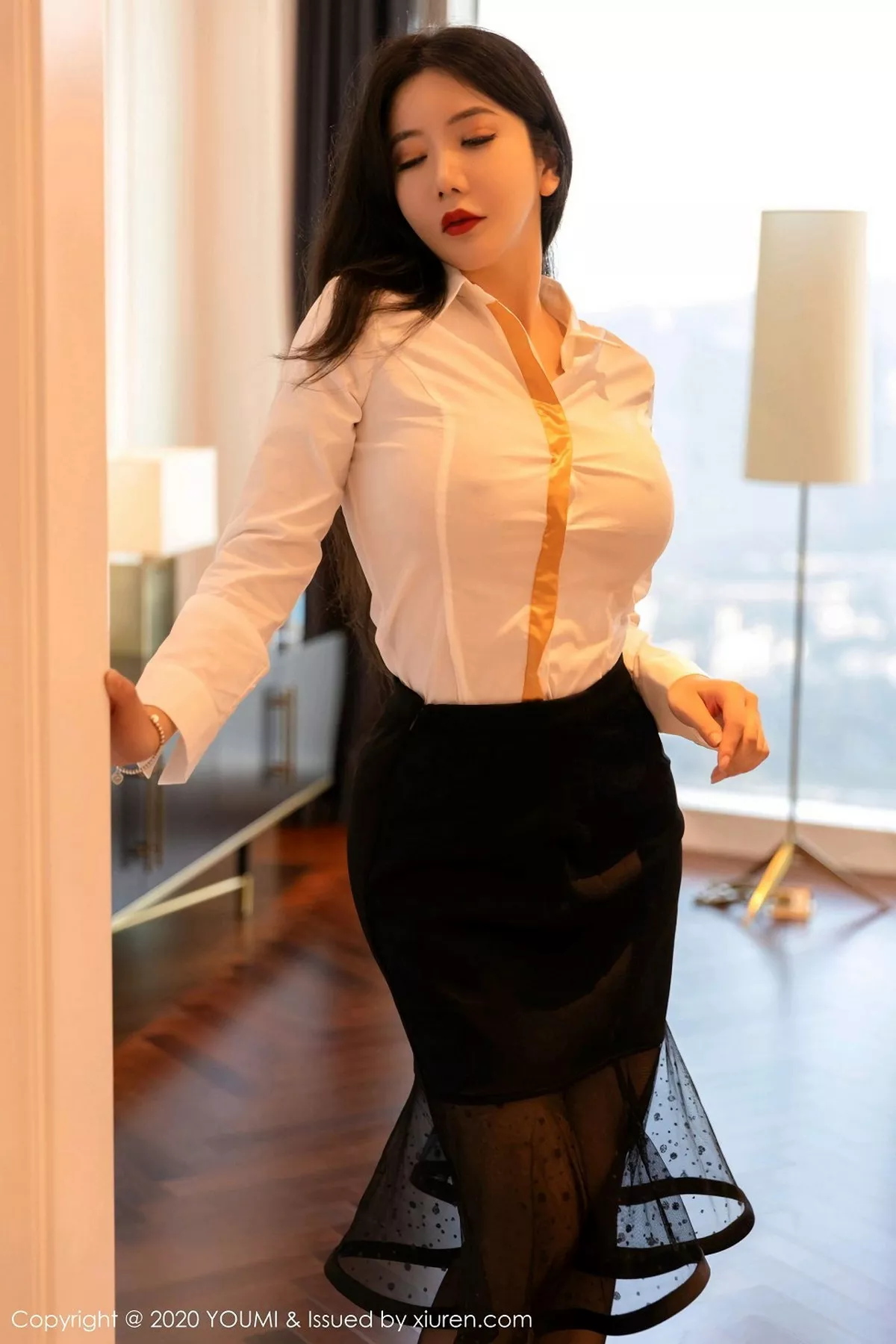 秀人集.com_[YouMi尤蜜荟]Vol.579_女神心妍小公主职业OL装扮主题无内黑丝裤袜秀翘臀诱惑写真60P