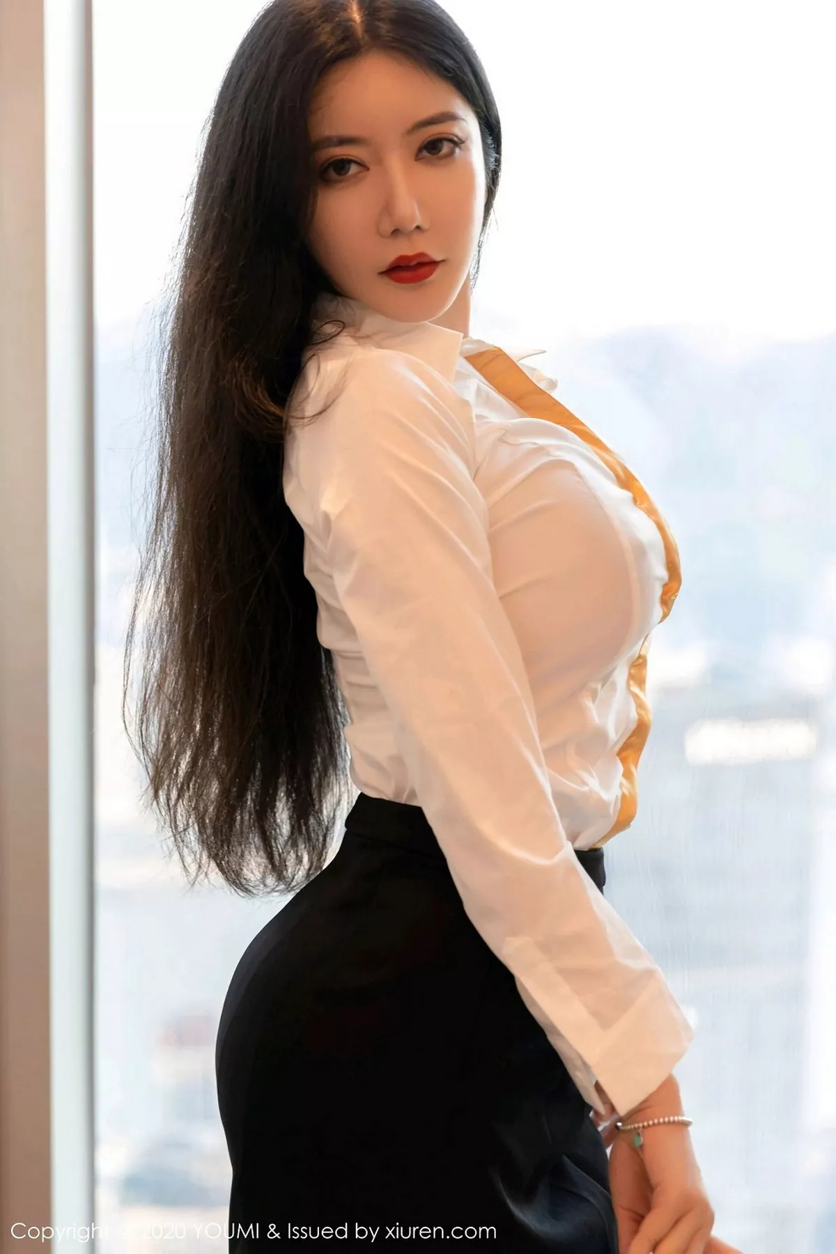 秀人集.com_[YouMi尤蜜荟]Vol.579_女神心妍小公主职业OL装扮主题无内黑丝裤袜秀翘臀诱惑写真60P