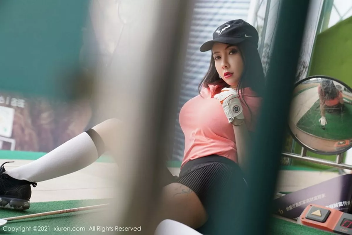 秀人集.com_[XiuRen秀人网]No.2966_御姐果儿江浙沪旅拍高尔夫女郎主题狂野豹纹内衣撩人诱惑写真61P