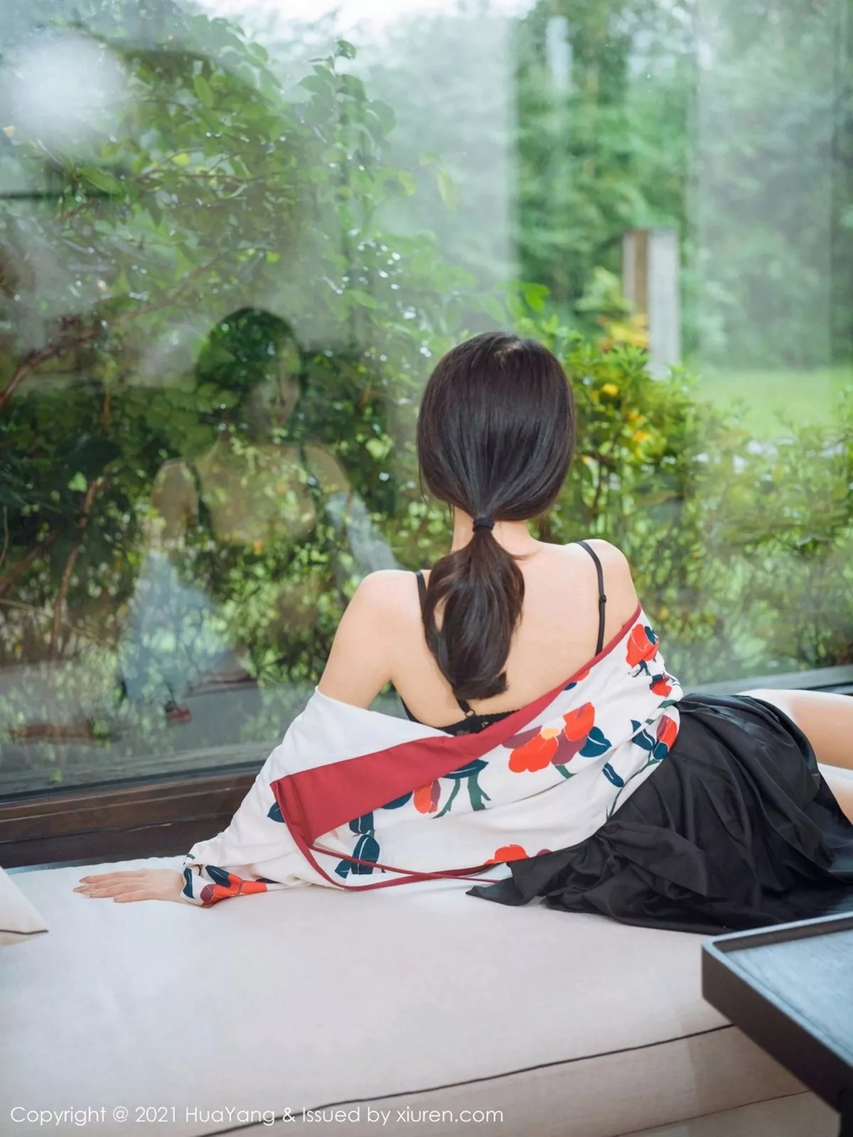 秀人集.com_[HuaYang花漾]Vol.347_模特玥儿玥er杭州旅拍古典和服下超薄肉丝裤袜秀翘臀诱惑写真43P