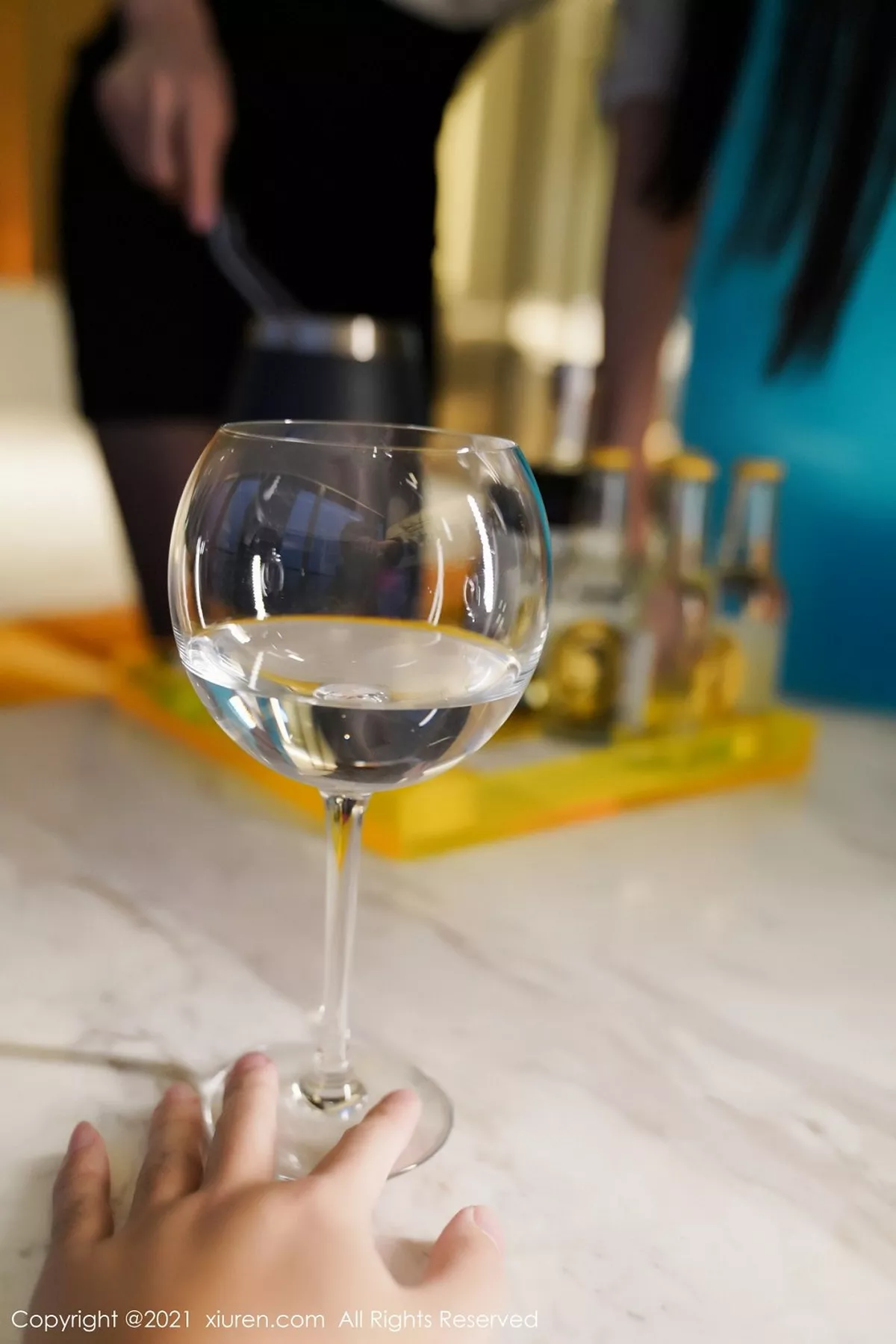 秀人集.com_[XiuRen秀人网]No.2980_嫩模葛征酒店服务员剧情主题短裙下黑丝裤袜秀美腿诱惑写真40P