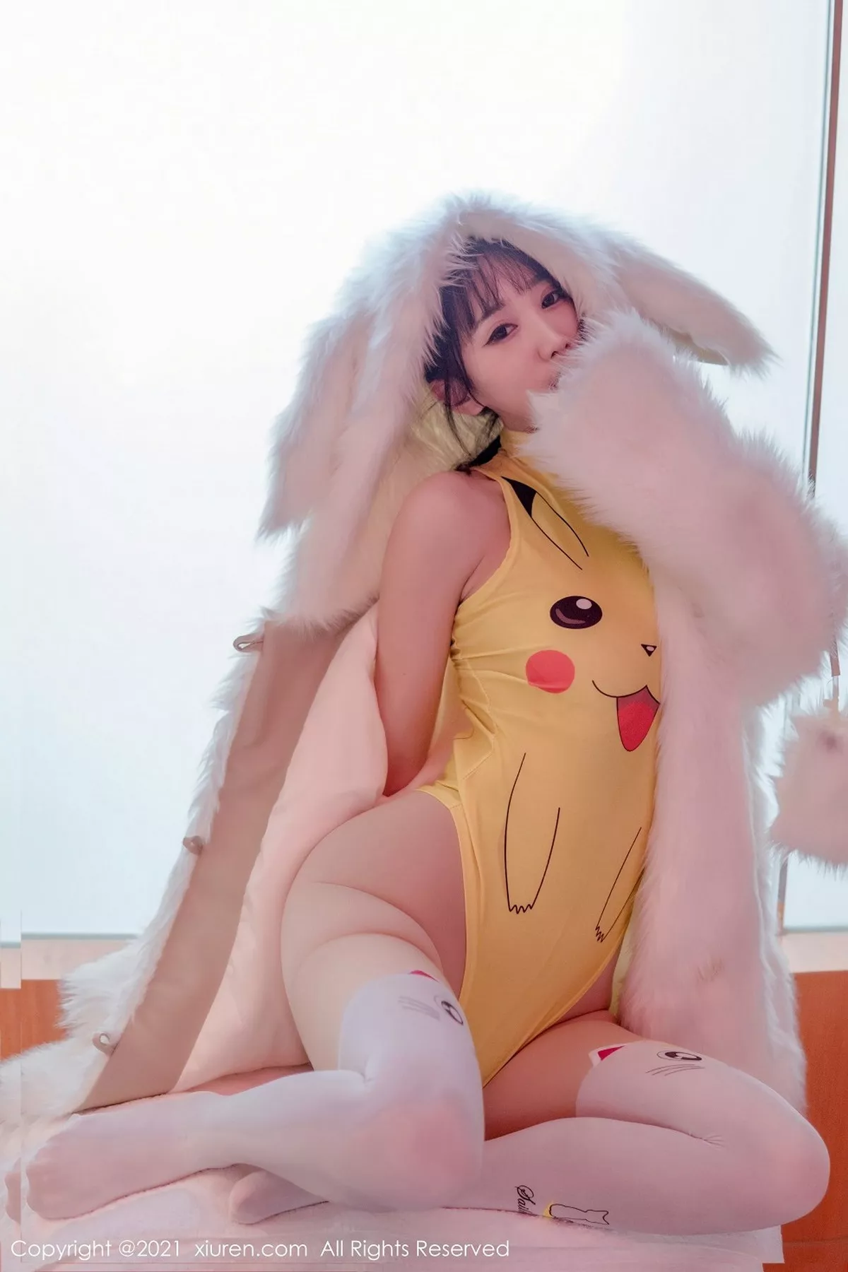 秀人集.com_[XiuRen秀人网]No.2988_嫩模小果冻儿性感卡通连体衣配开档肉丝裤袜撩人诱惑写真55P