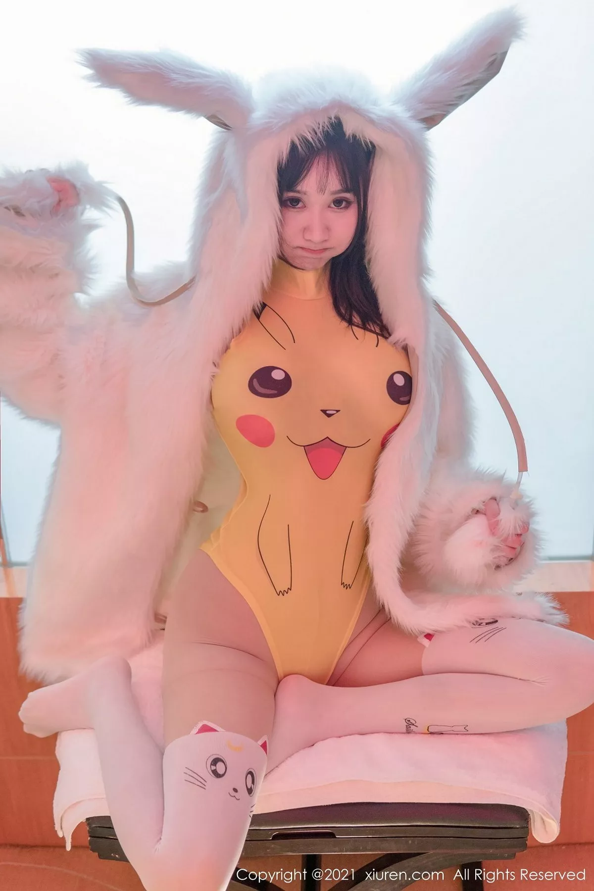 秀人集.com_[XiuRen秀人网]No.2988_嫩模小果冻儿性感卡通连体衣配开档肉丝裤袜撩人诱惑写真55P