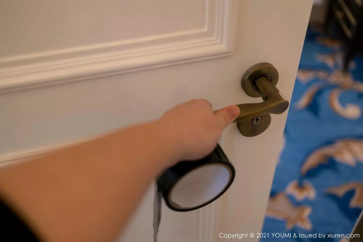 秀人集.com_[YouMi尤蜜荟]Vol.587_嫩模允爾厦门旅拍剧情主题床上镂空内衣秀火辣身材诱惑写真114P