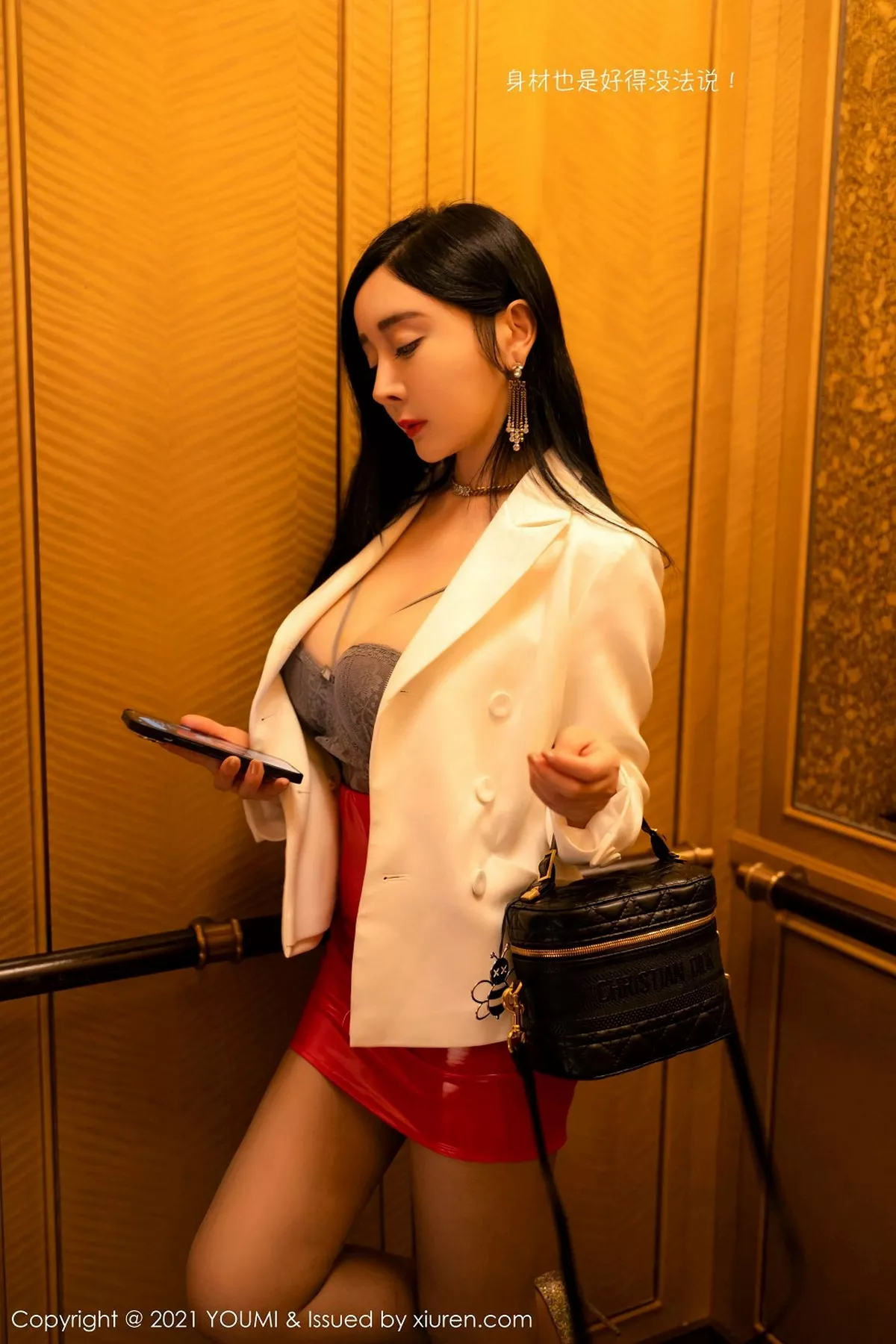 秀人集.com_[YouMi尤蜜荟]Vol.587_嫩模允爾厦门旅拍剧情主题床上镂空内衣秀火辣身材诱惑写真114P