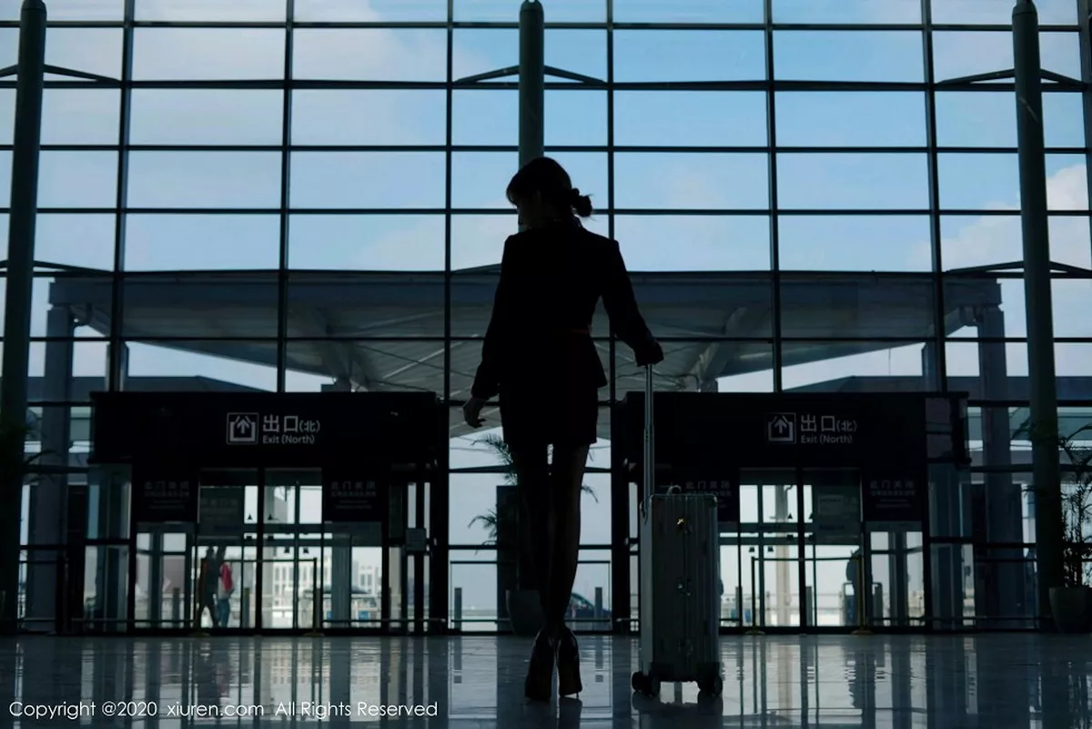 秀人集.com_[XiuRen秀人网]No.2915_女神周于希Sandy空姐真实场景剧情主题红色内衣配黑丝诱惑写真106P