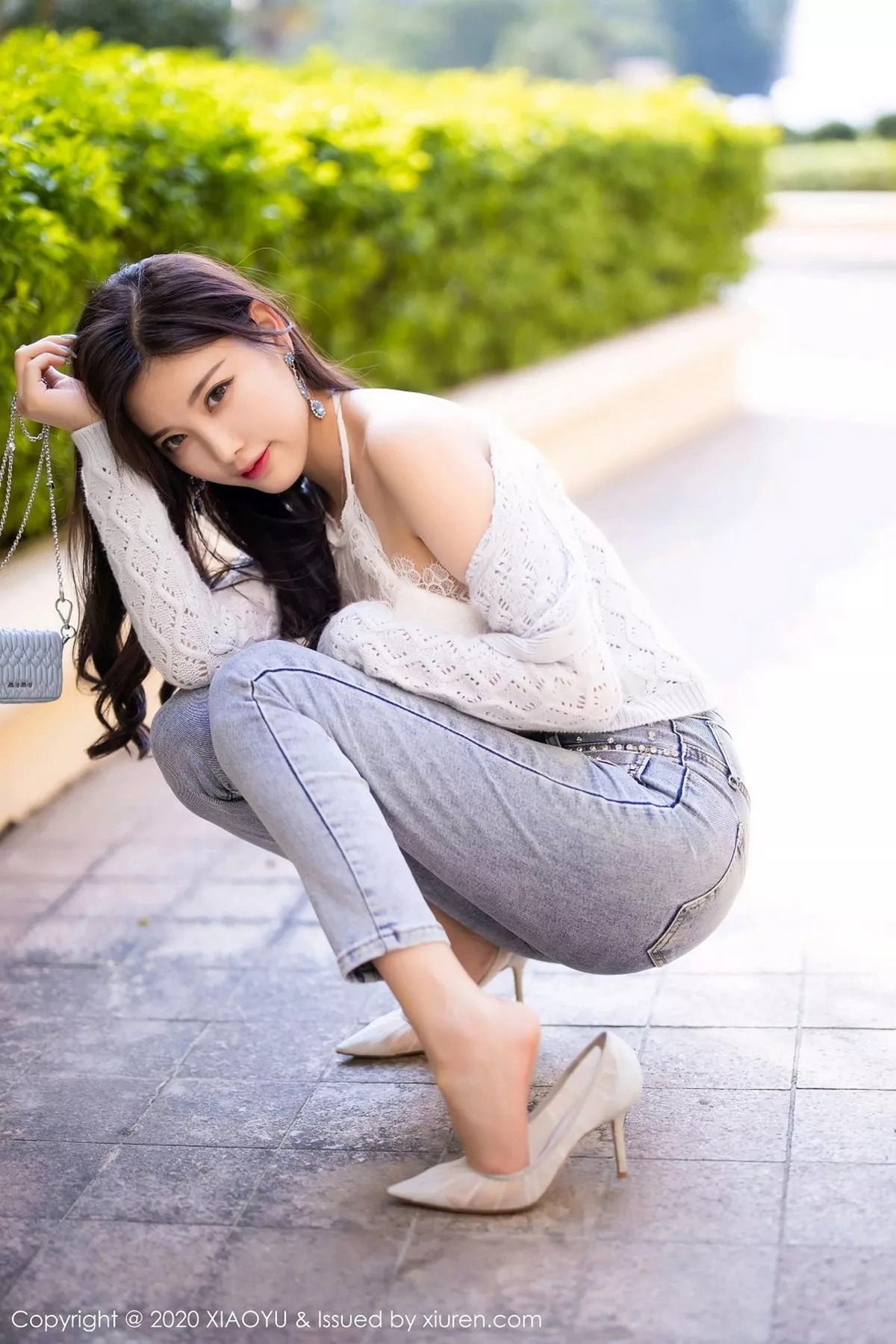 秀人集.com_[XiaoYu画语界]Vol.433_女神杨晨晨sugar床上脱牛仔裤露蕾丝内裤秀翘臀诱惑写真93P