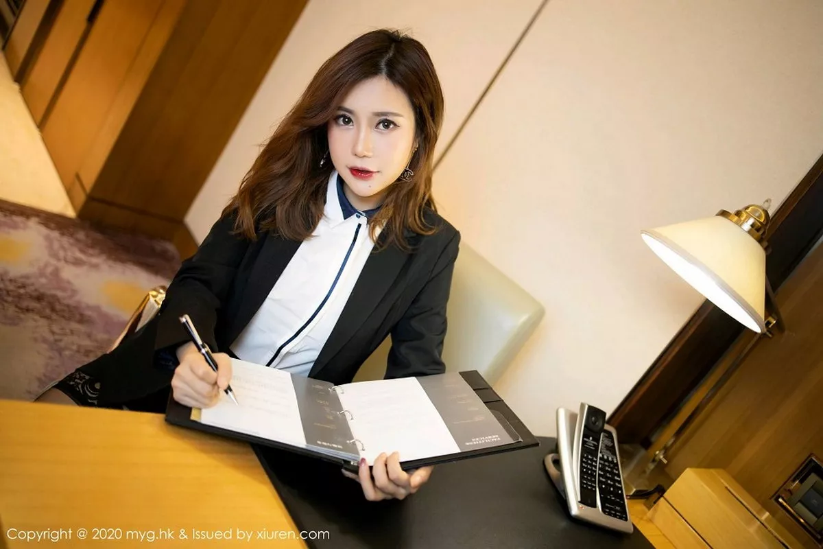 秀人集.com_[MyGirl美媛馆]Vol.469_女神绮里嘉ula职场秘书OL主题半脱露性感内衣完美诱惑写真73P