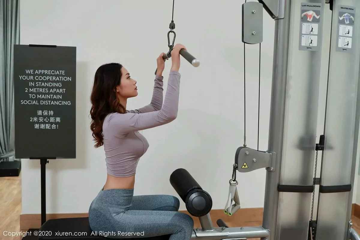 秀人集.com_[XiuRen秀人网]No.2926_嫩模方子萱健身房主题私房浴室脱紧身运动服秀完美身材写真56P