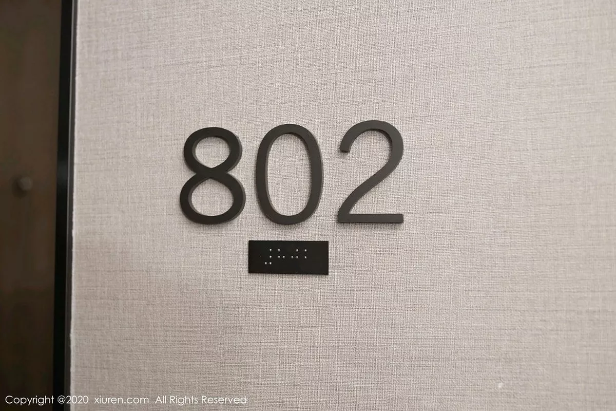 秀人集.com_[XiuRen秀人网]No.2927_嫩模唐安琪性感粉色连身裙配肉丝裤袜半脱秀翘臀撩人诱惑写真78P