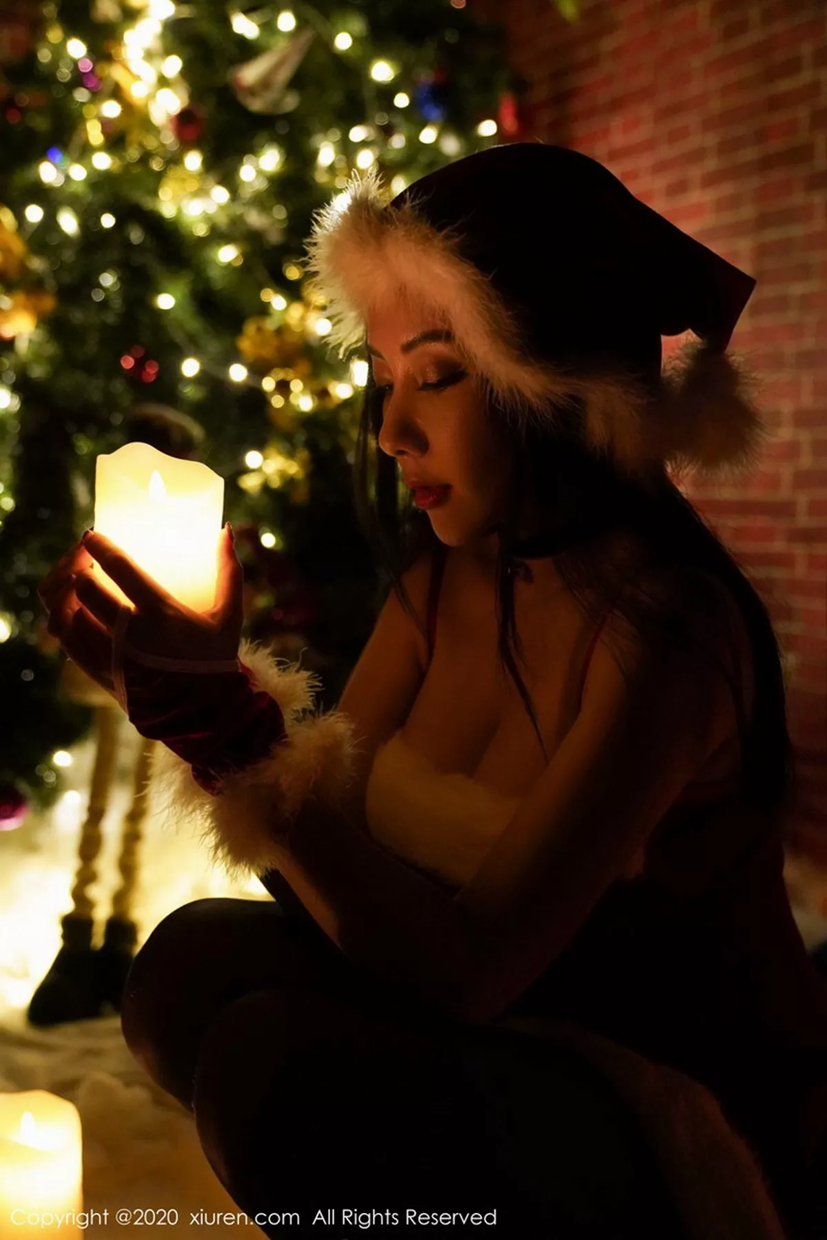 秀人集.com_[XiuRen秀人网]No.2924_性感御姐果儿Victoria圣诞服饰主题猩红镂空内衣完美诱惑写真40P