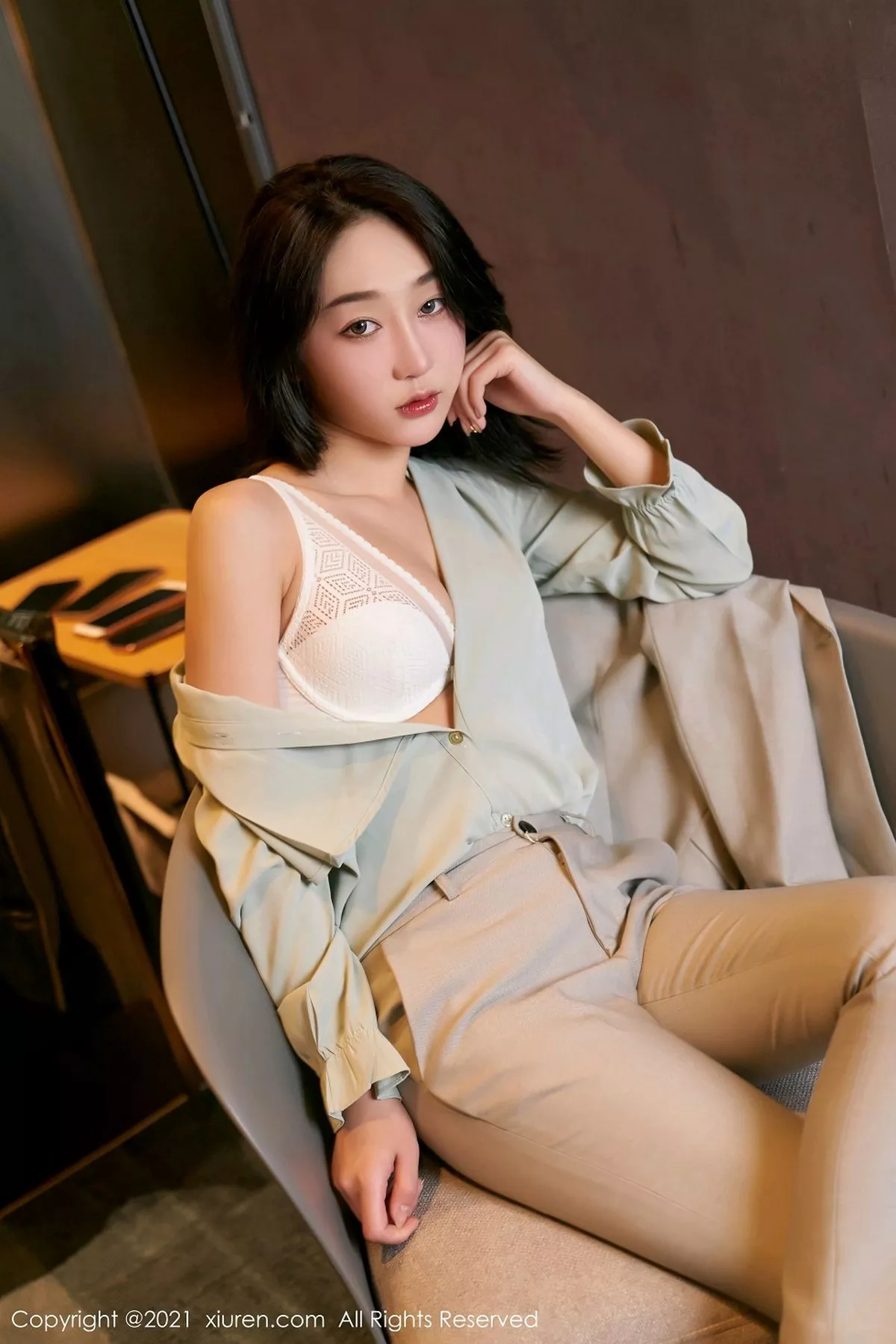 秀人集.com_[XiuRen秀人网]No.3009_嫩模九月生秘书职业装主题私房半脱露性感内衣完美诱惑写真100P