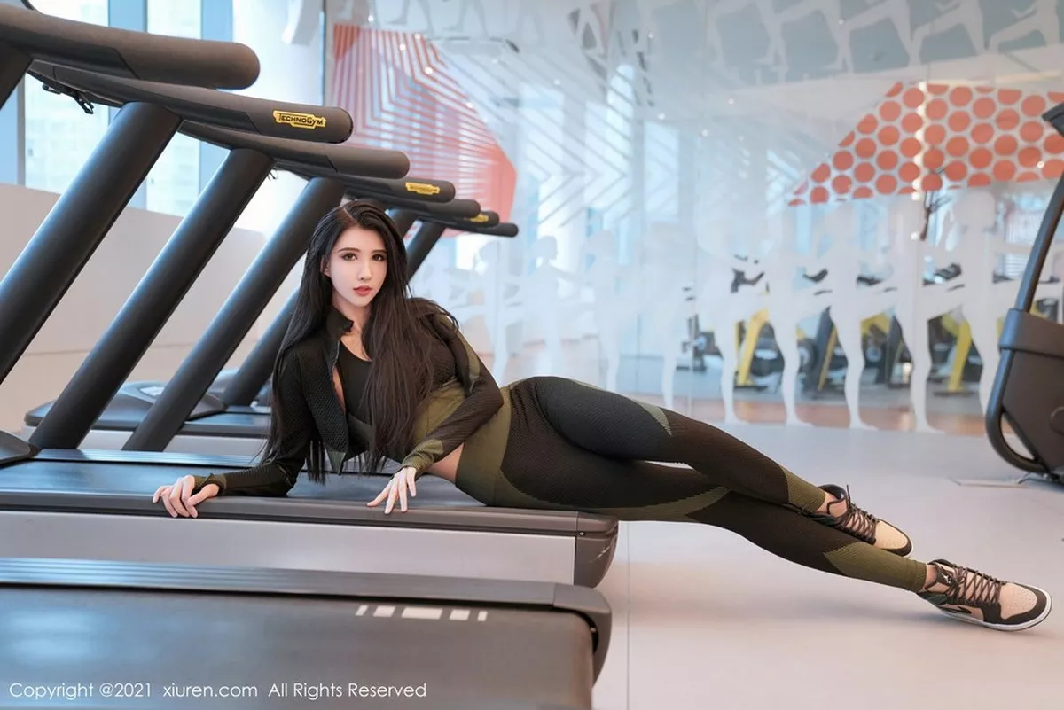 秀人集.com_[XiuRen秀人网]No.3040_嫩模葛征江浙沪旅拍健身房主题紧身运动装秀完美曲线性感写真56P