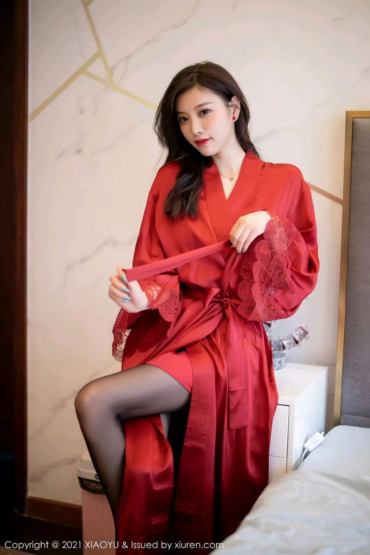 秀人集.com_[XiaoYu画语界]Vol.460_女神杨晨晨sugar红色蕾丝外衣配超薄黑丝裤袜秀翘臀诱惑写真71P