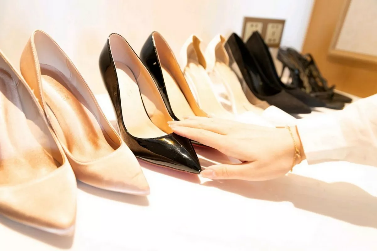 秀人集.com_[XiuRen秀人网]No.3063_女神周于希Sandy厦门旅拍剧情人妻主题半脱露火辣身材诱惑写真122P