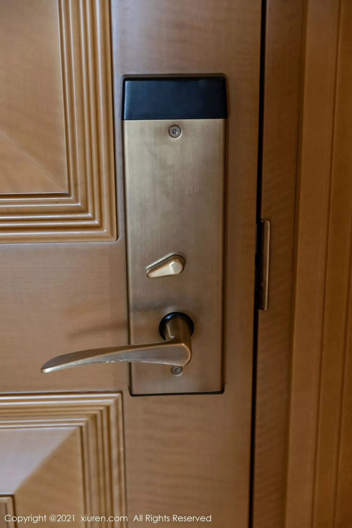 秀人集.com_[XiuRen秀人网]No.3063_女神周于希Sandy厦门旅拍剧情人妻主题半脱露火辣身材诱惑写真122P