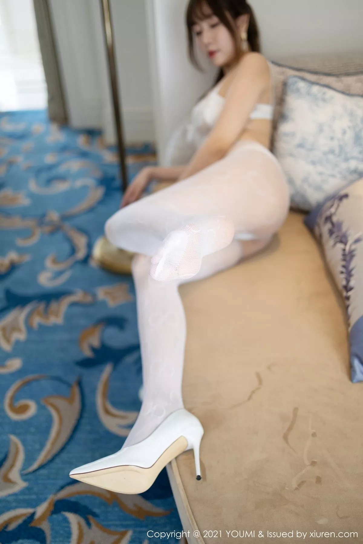 秀人集.com_[YouMi尤蜜荟]Vol.597_女神王雨纯私房白色蕾丝镂空内衣秀完美身材翘臀诱惑写真72P