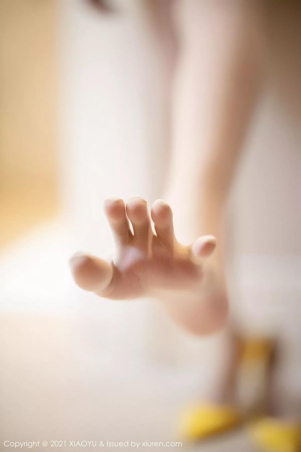 秀人集.com_[XiaoYu画语界]Vol.464_女神杨晨晨sugar成都旅拍私房超薄开档肉丝裤袜秀翘臀诱惑写真86P