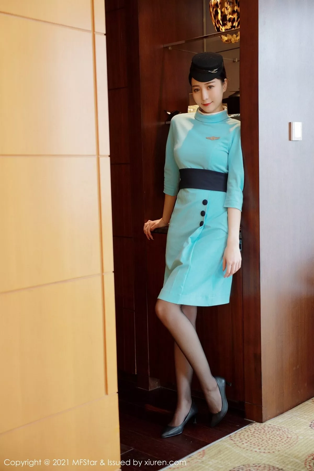 秀人集.com_[MFStar模范学院]Vol.455_嫩模水水er私房脱典雅空姐制服露黑丝裤袜秀翘臀诱惑写真68P