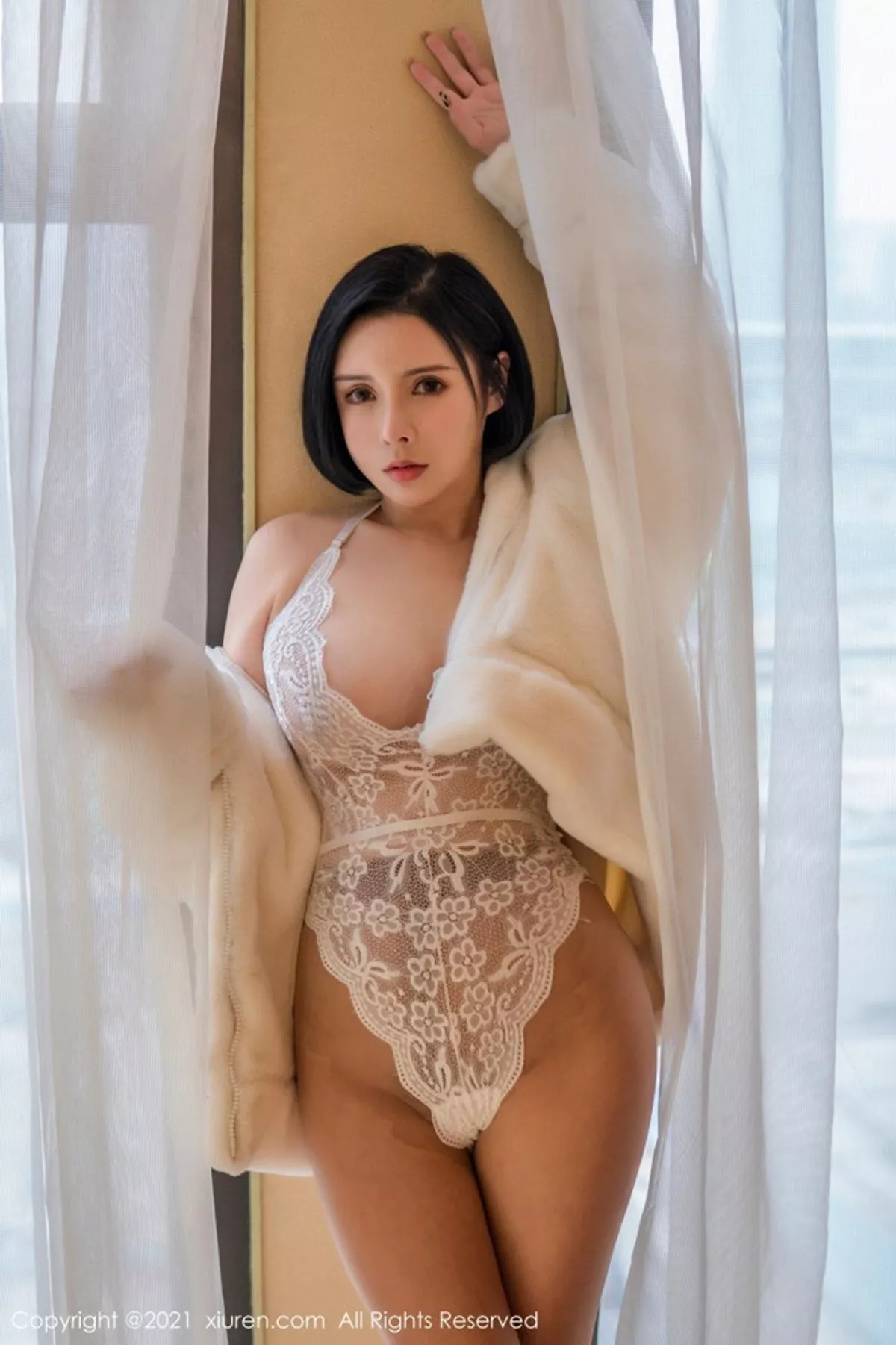 秀人集.com_[XiuRen秀人网]No.3138_豪乳御姐韩珊珊私房白色缕空连体内衣配肉丝裤袜惹火诱惑写真49P