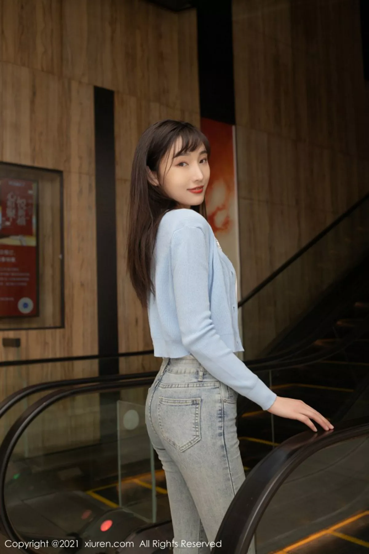 秀人集.com_[XiuRen秀人网]No.3146_嫩模陆萱萱秘书遭遇主题脱牛仔裤露无内肉丝裤袜撩人诱惑写真70P