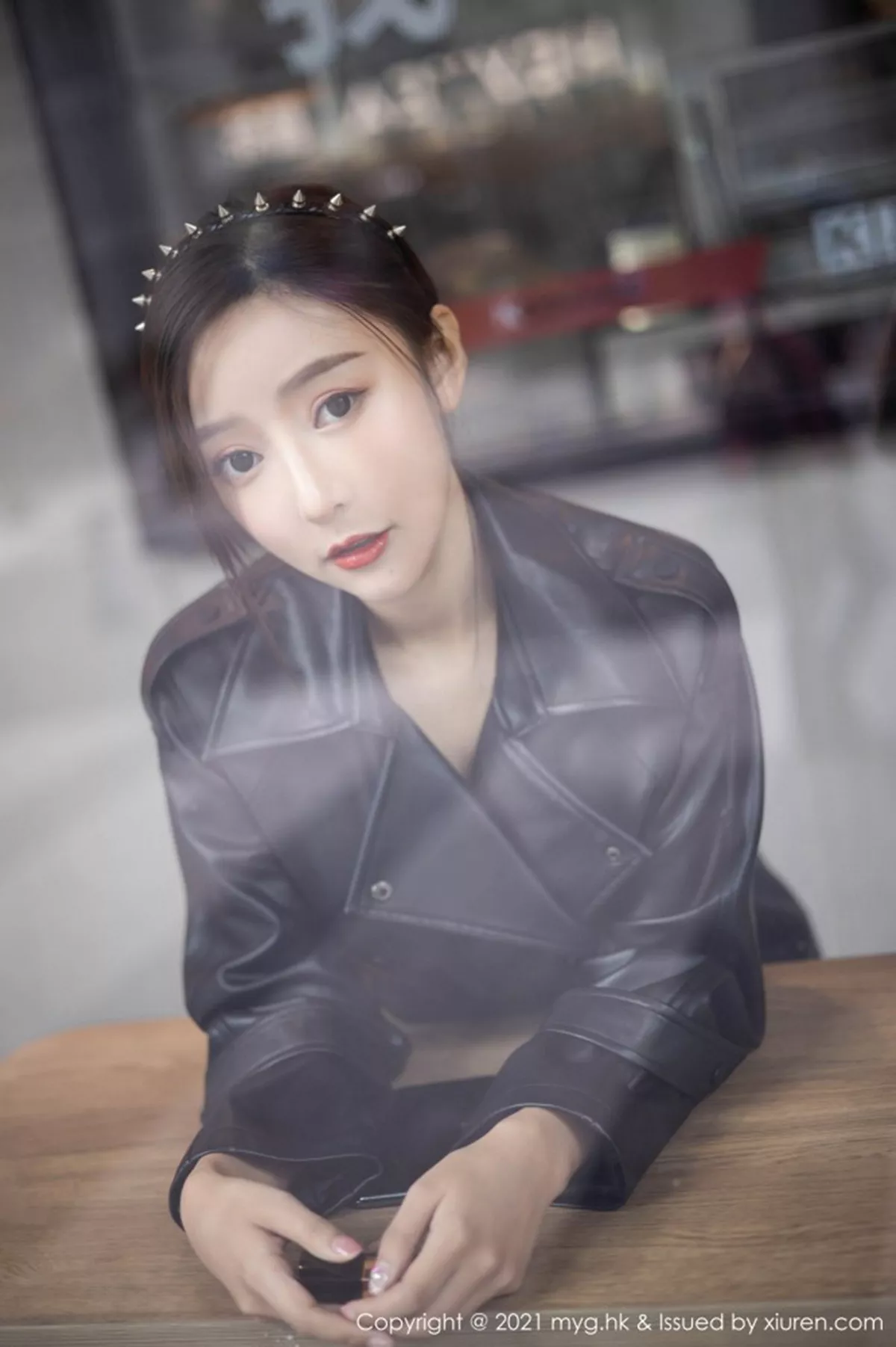 秀人集.com_[MyGirl美媛馆]Vol.493_女神王馨瑶yanni飒爽皮衣半脱露情趣内衣蕾丝吊袜极致魅惑写真66P