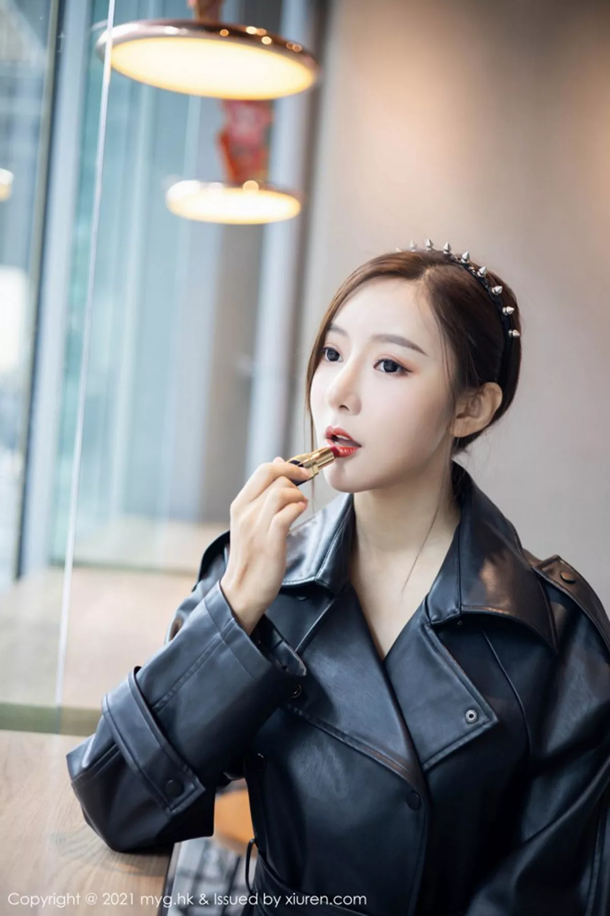 秀人集.com_[MyGirl美媛馆]Vol.493_女神王馨瑶yanni飒爽皮衣半脱露情趣内衣蕾丝吊袜极致魅惑写真66P