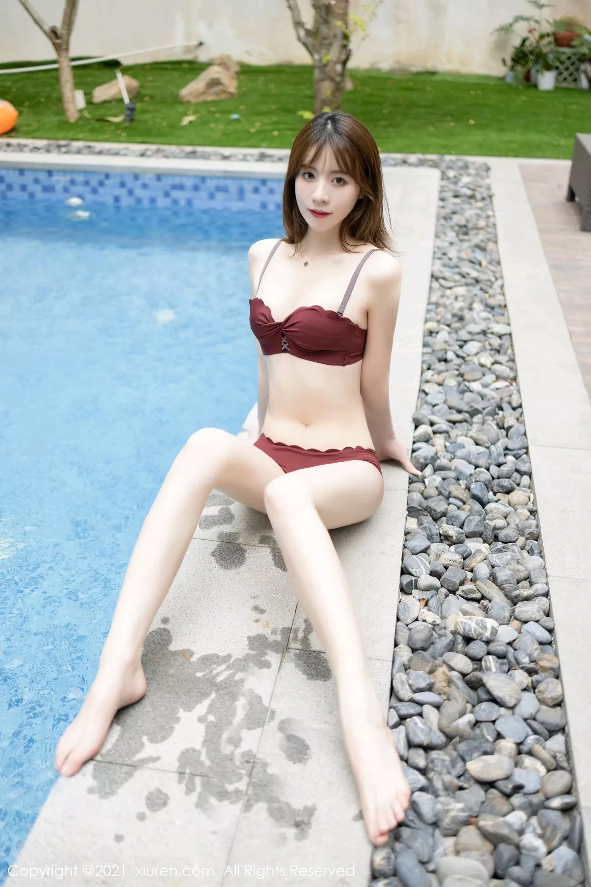 秀人集.com_[XiuRen秀人网]No.3152_嫩模yoo优优三亚旅拍户外泳池性感比基尼秀白嫩肌肤完美诱惑写真52P