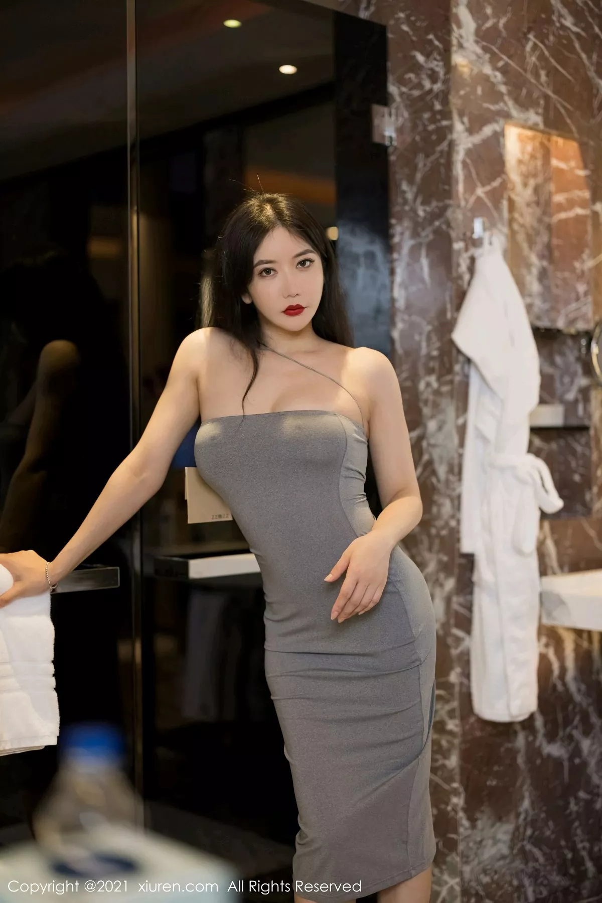 秀人集.com_[XiuRen秀人网]No.3154_女神心妍小公主长裙包裹婀娜体态蕾丝睡衣秀火辣身材诱惑写真39P