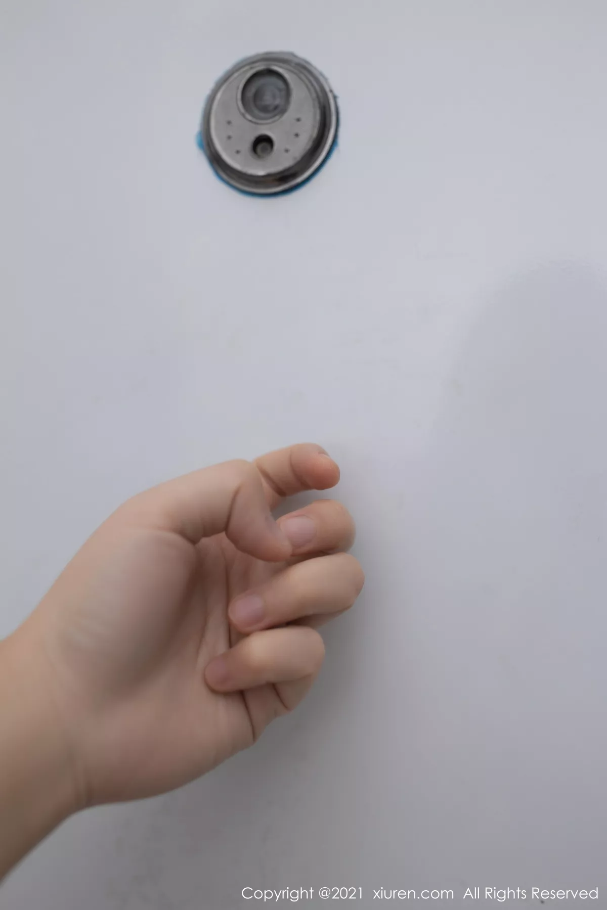 秀人集.com_[XiuRen秀人网]No.3171_嫩模鱼子酱Fish居家人妻主题白色吊带配开档肉丝裤袜诱惑写真72P