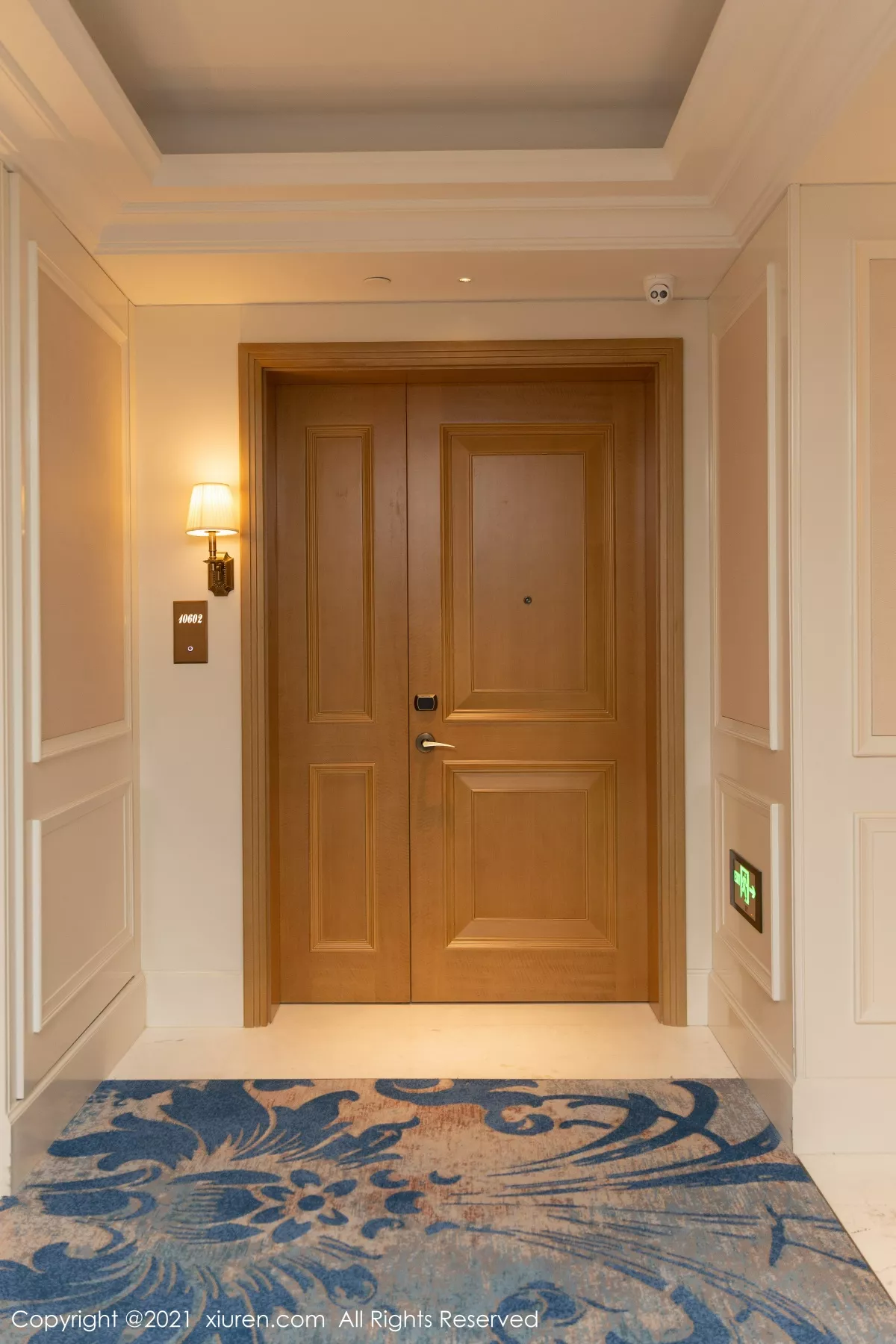 秀人集.com_[XiuRen秀人网]No.3176_女神王雨纯厦门旅拍下午茶主题酒店剧情循序渐进发展诱惑写真70P