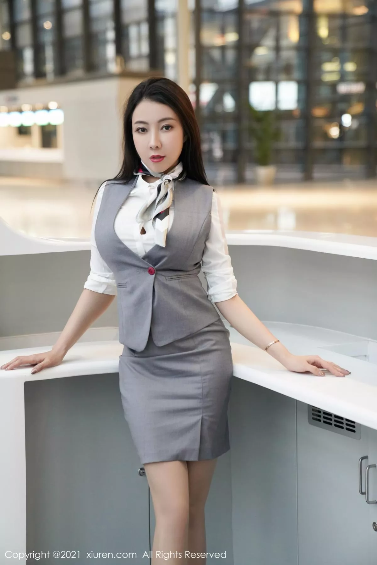 秀人集.com_[XiuRen秀人网]No.3173_模特果儿Victoria＆葛征私房空姐制服主题性感姐妹花撩人诱惑写真48P