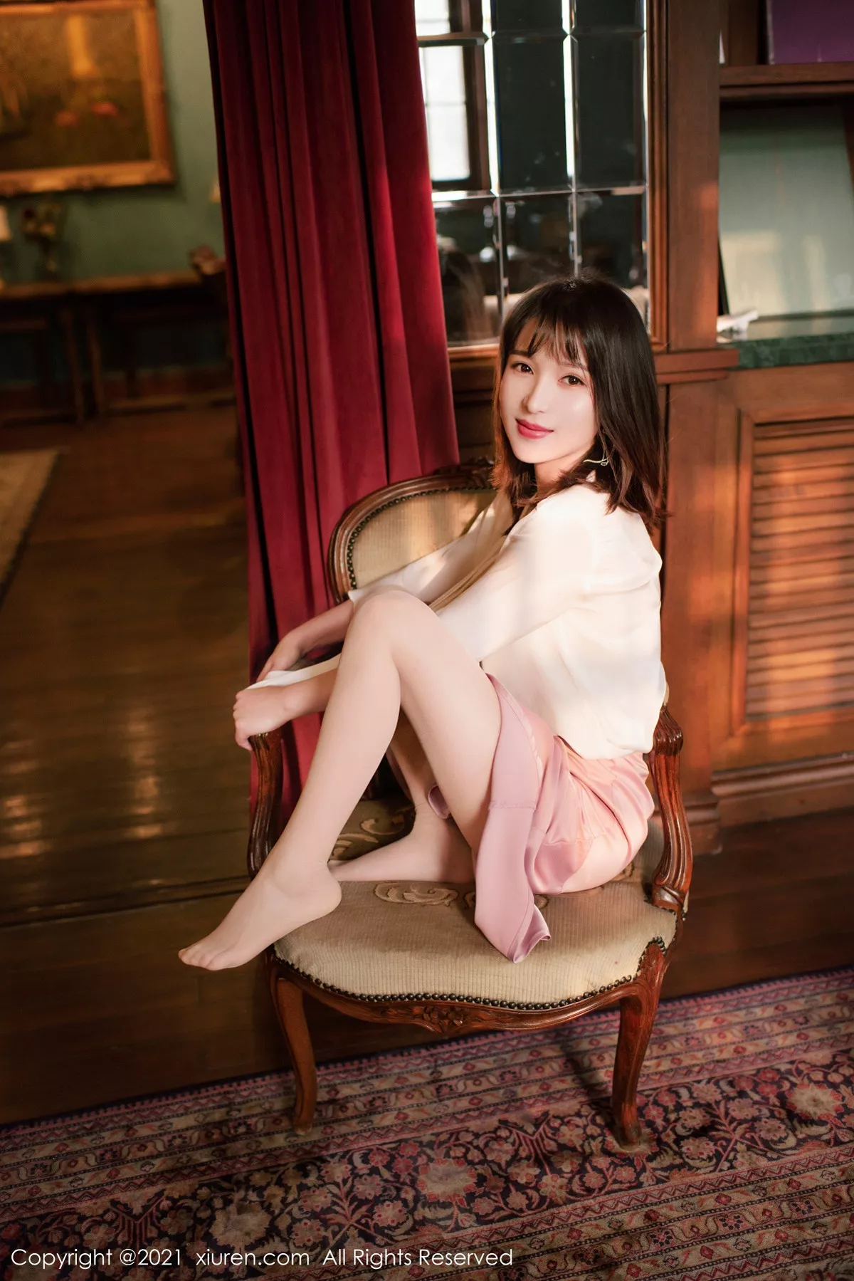 秀人集.com_[XiuRen秀人网]No.3205_嫩模赵万灵私房半脱露超薄肉丝裤袜秀翘臀美腿撩人诱惑写真65P