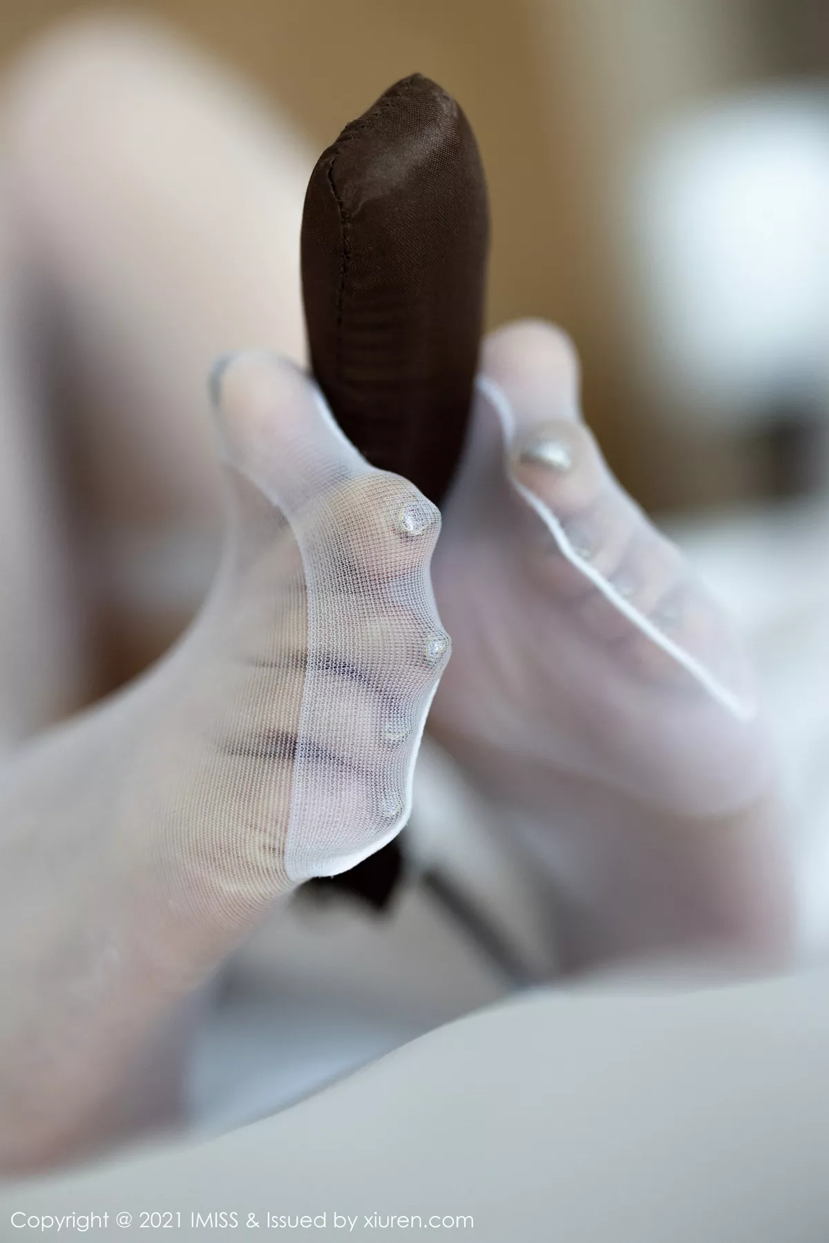 秀人集.com_[IMISS爱蜜社]Vol.565_嫩模萌白酱粉色护士制服主题床上白色蕾丝袜秀美腿诱惑写真66P