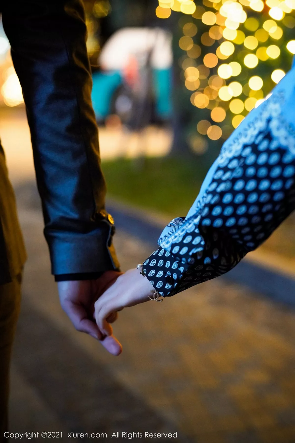 秀人集.com_[XiuRen秀人网]No.3097_女神周于希剧情主题私房性感内衣配吊带黑丝渔网撩人诱惑写真82P