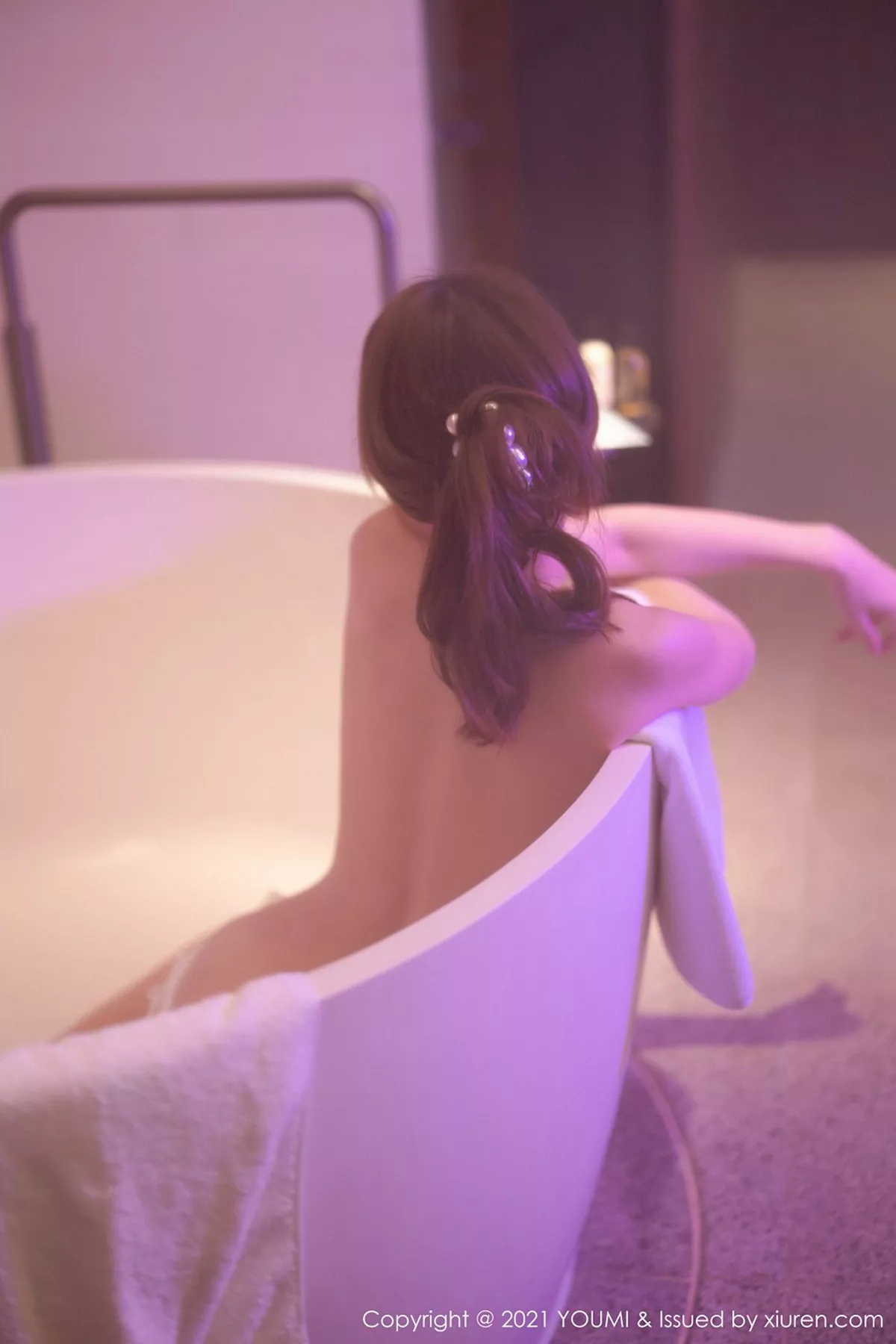 秀人集.com_[YouMi尤蜜荟]Vol.602_女神周于希Sandy厦门旅拍轻薄蕾丝睡裙秀翘臀撩人诱惑写真82P